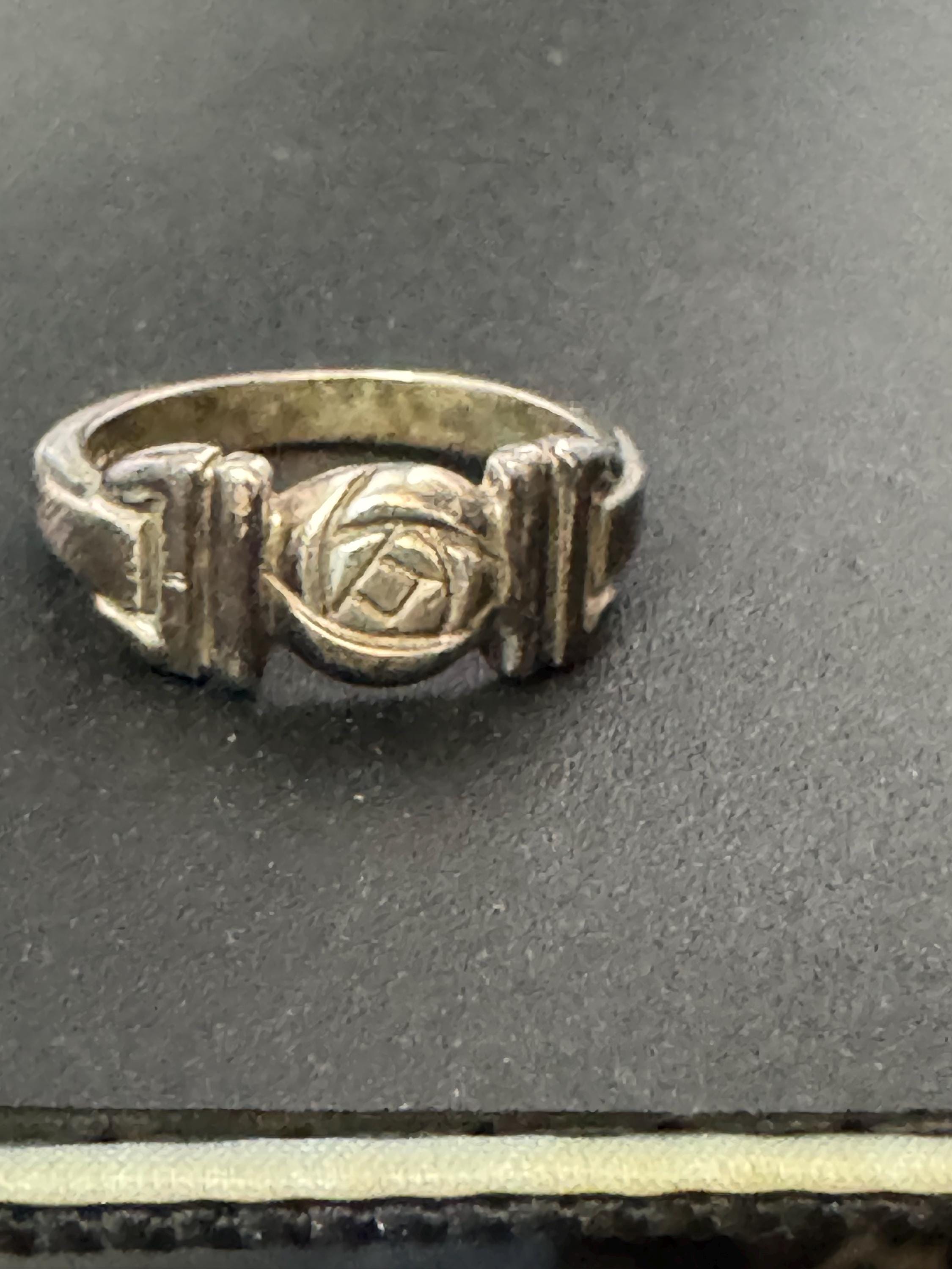 925 Silver Art Nouveau ring, Rennie Macintosh style size M.5