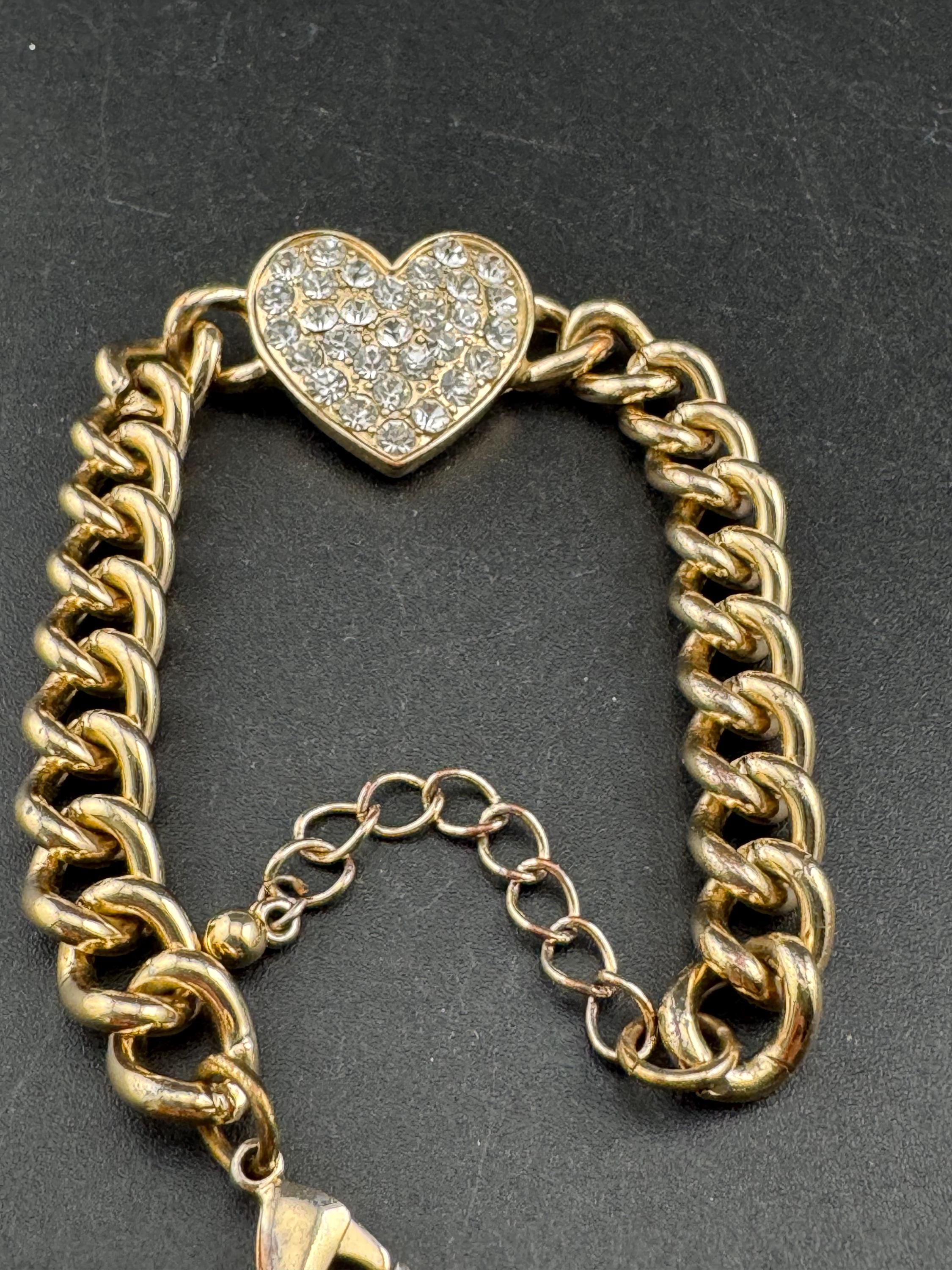 Retro diamanté love heart Bracelet , gold tone