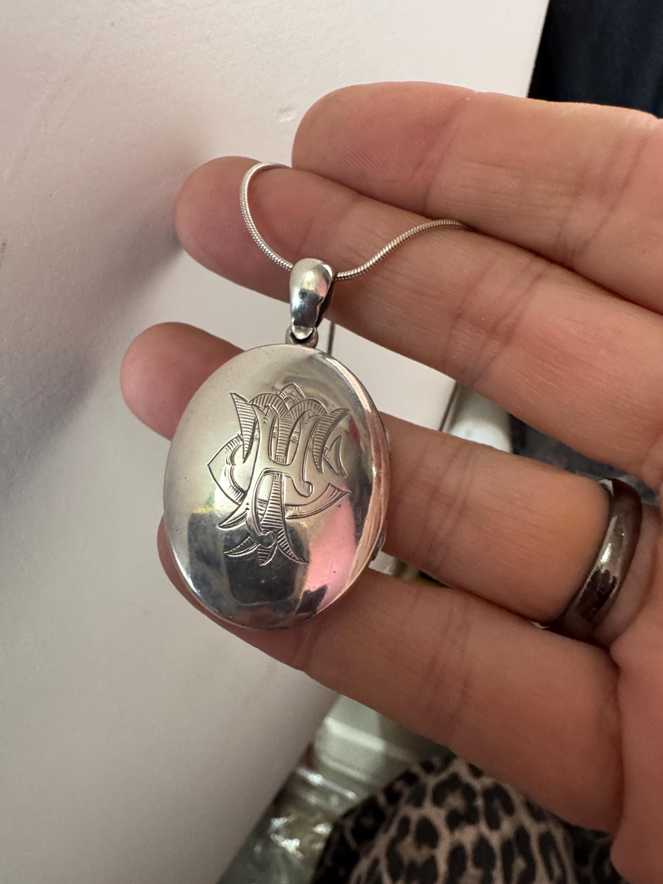 Victorian 1878 oval silver Photo locket , sterling 925 antique