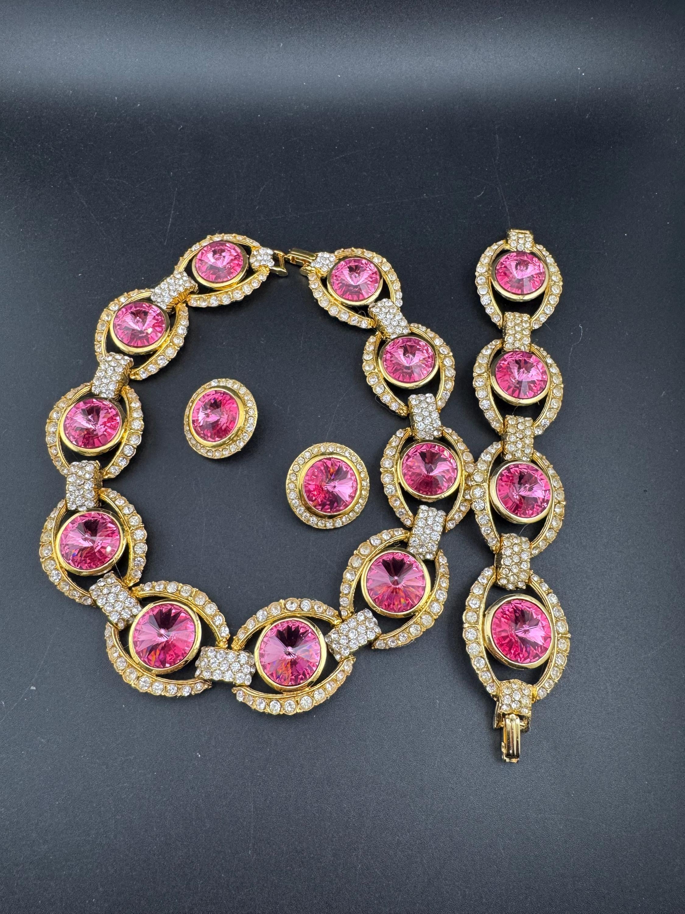 Vintage PINK Swarovski rivoli crystal jewellery set, necklace,bracelet and clip on earrings.