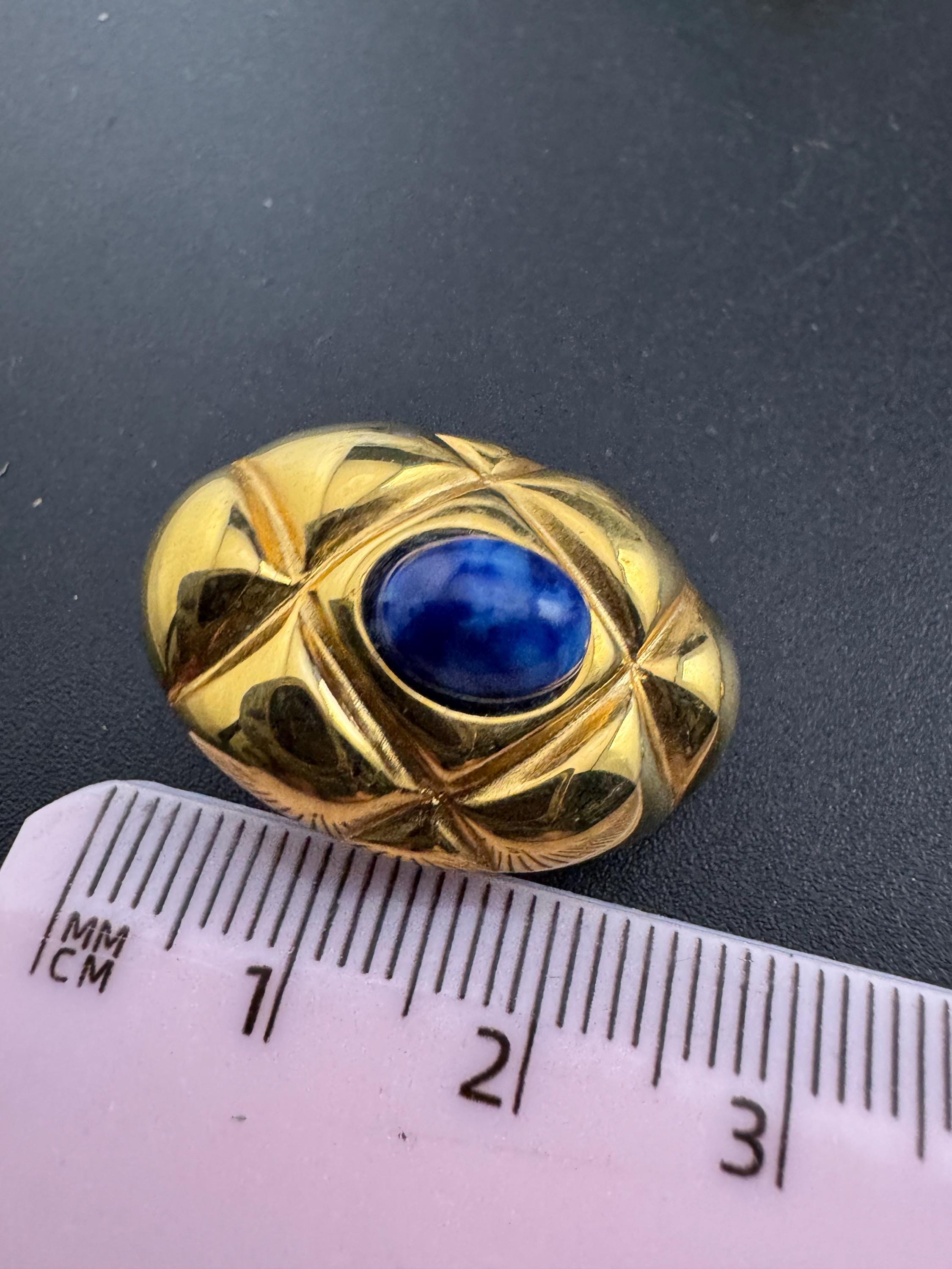 Vintage blue cabochon Clip On Earrings: Sapphire vintage Gripoix style