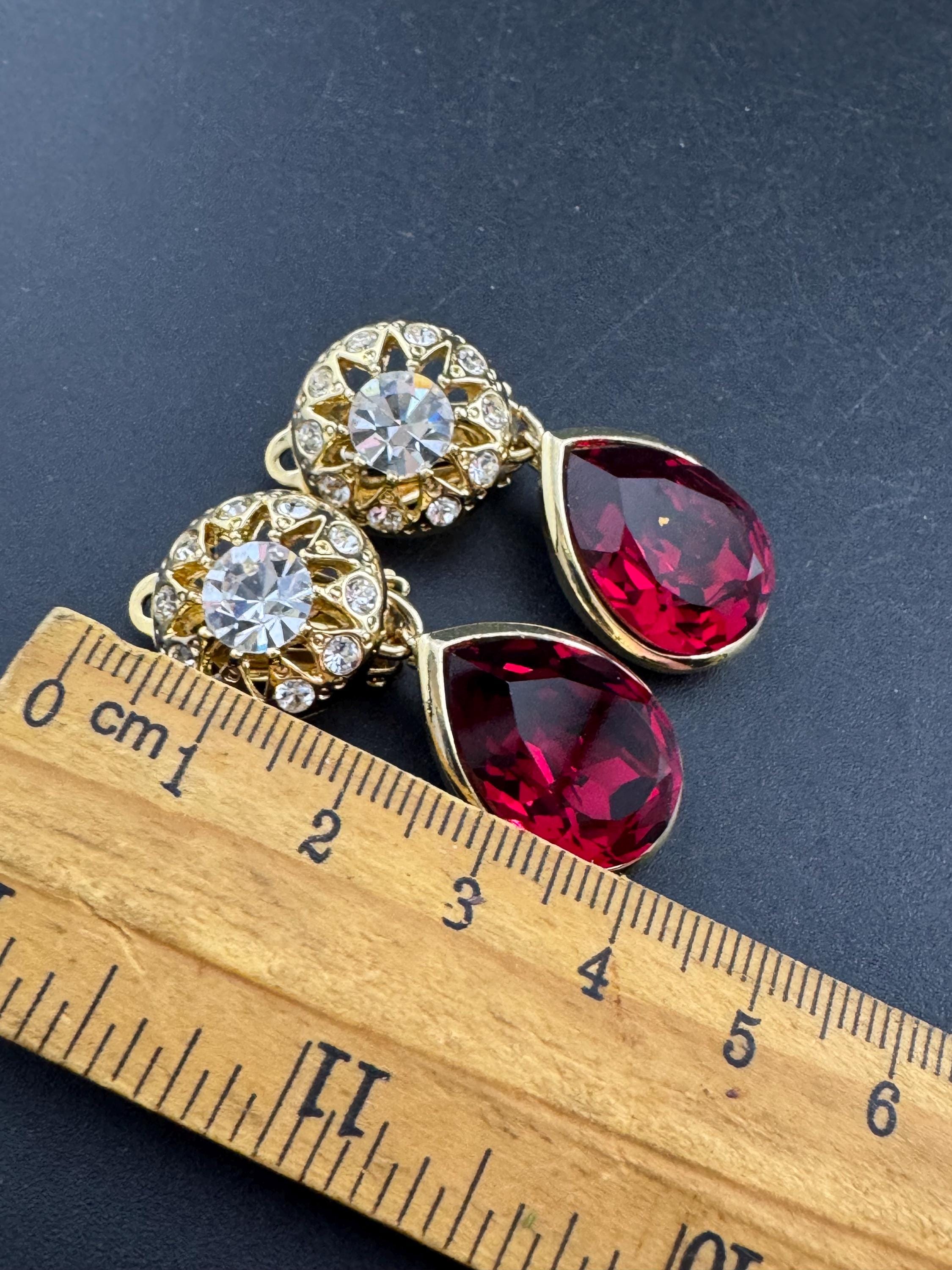 Red ruby teardrop Crystal clip on dangly Earrings: Swarovski, Gold Tone, 1980s Stock