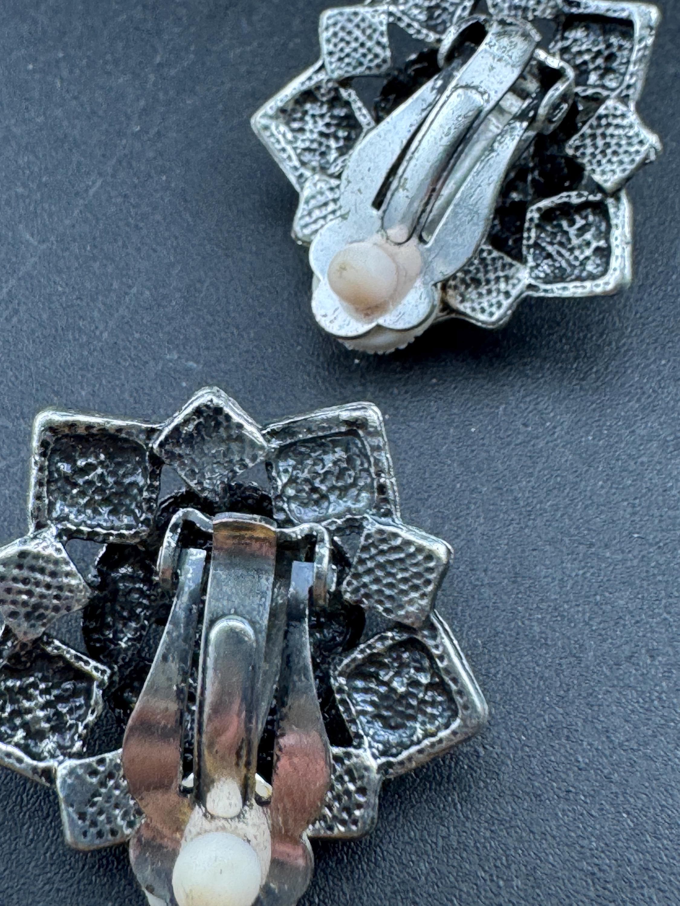 oversized vintage clear crystal Rhinestone star Clip On Earrings, dark silver tone studs