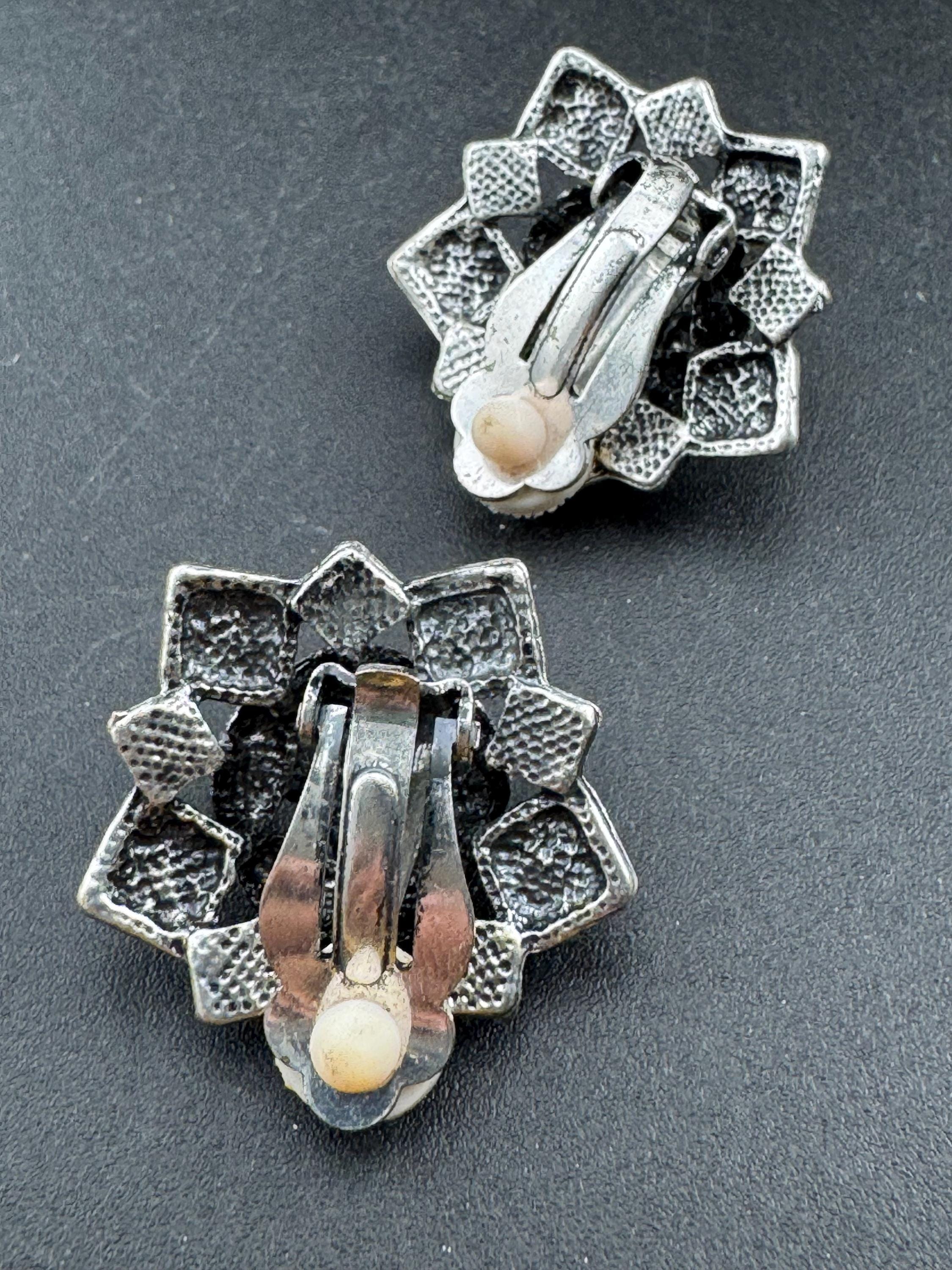 oversized vintage clear crystal Rhinestone star Clip On Earrings, dark silver tone studs