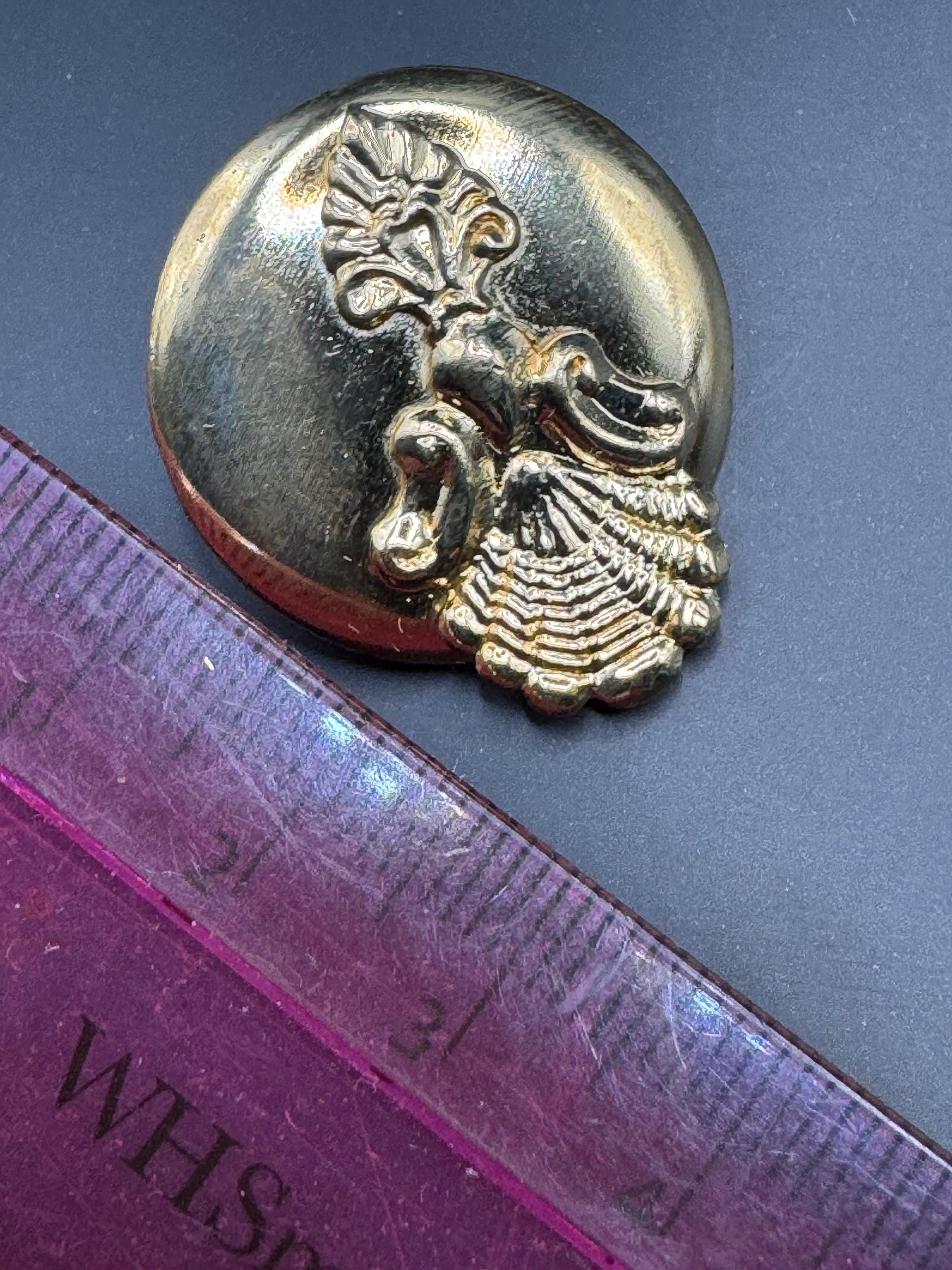 3cm gold ornate disc button stud earrings, oversized embossed metal 1980s for pierced ears