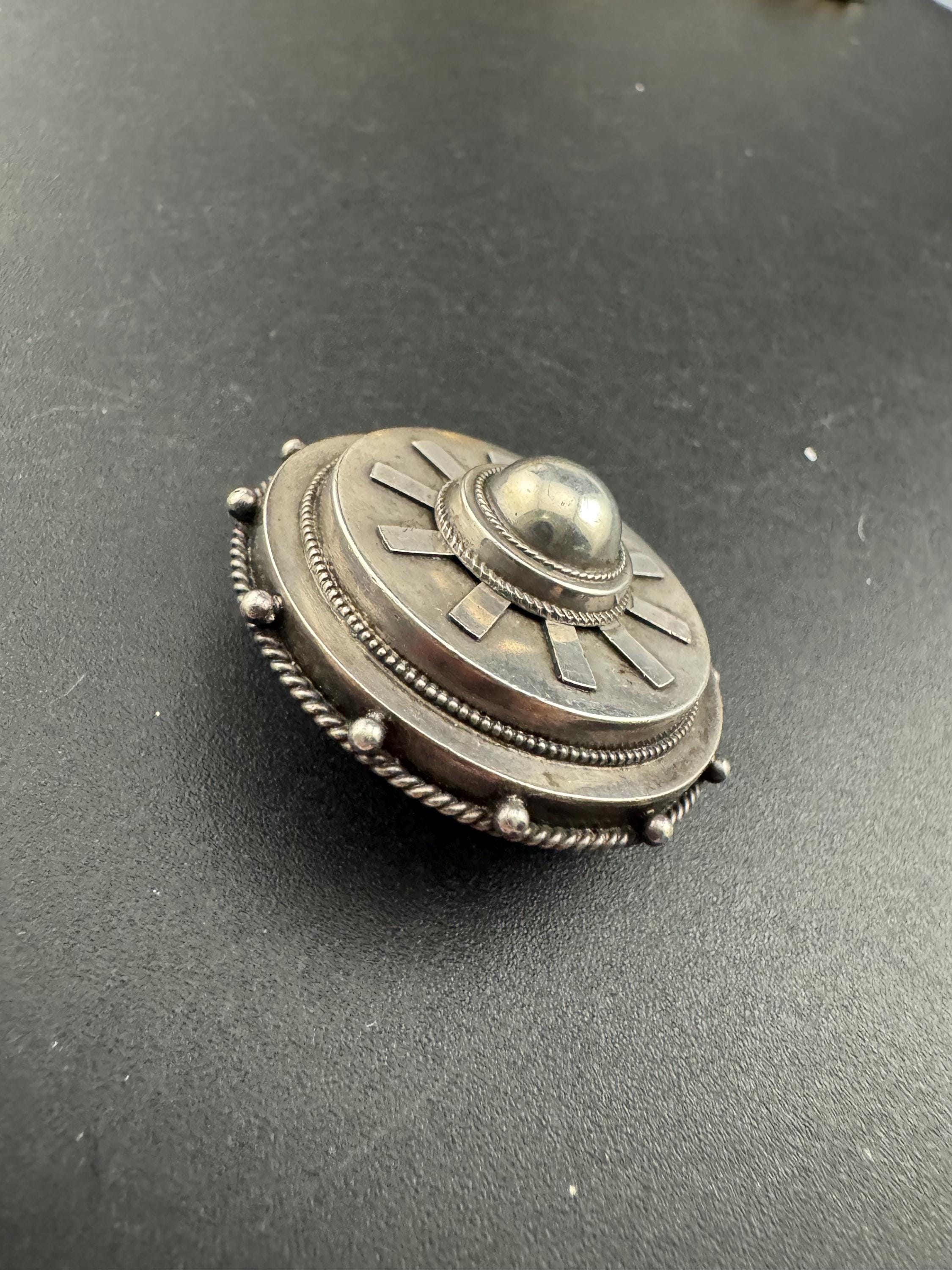 Victorian silver round bullseye mourning brooch, fully tested