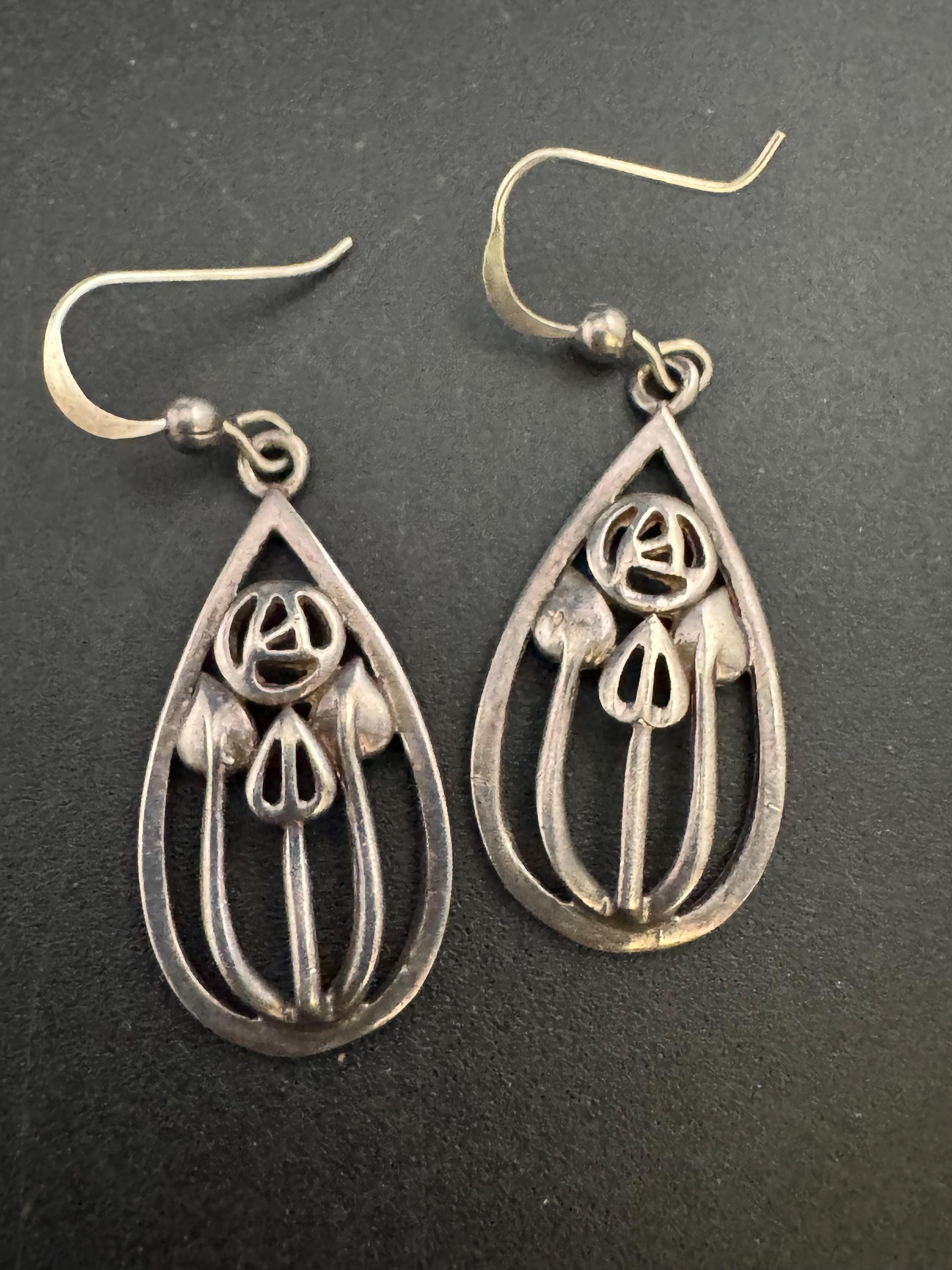 Vintage Sterling Silver drop Earrings, Art nouveau teardrop style 925