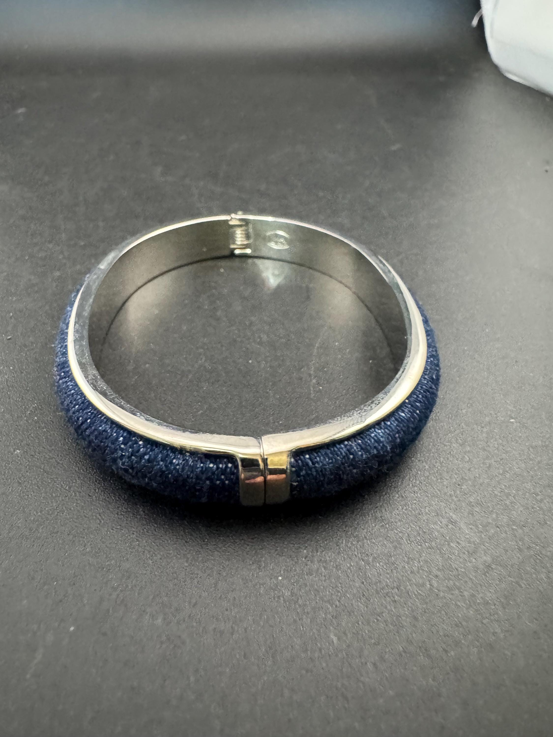 Signed Joan rivers denim blue clamper bangle: silver plated bracelet