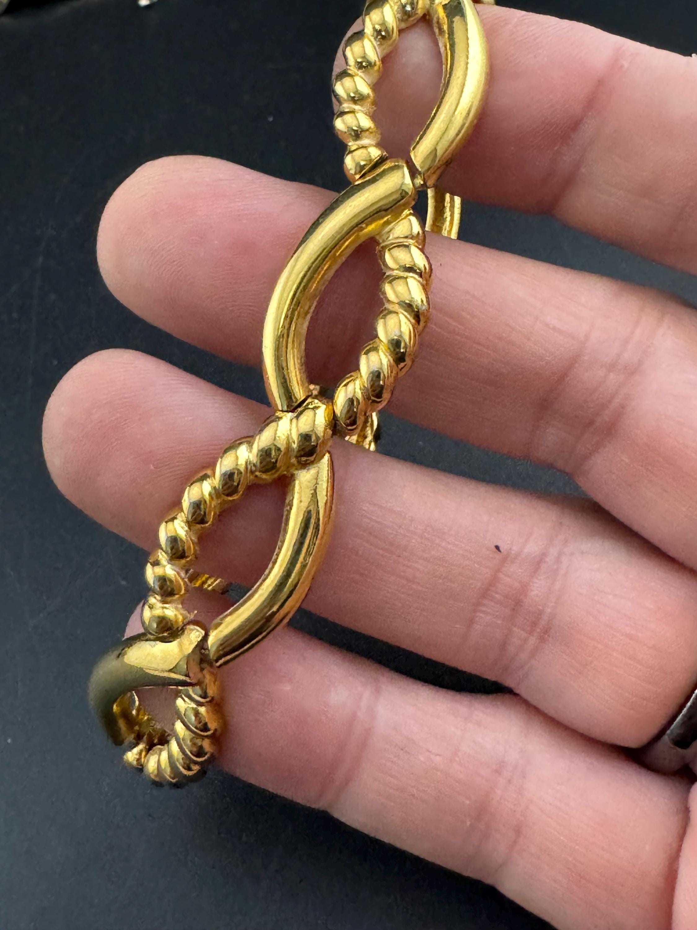 Retro 80s chunky panel link bracelet, 18.5cm gold tone