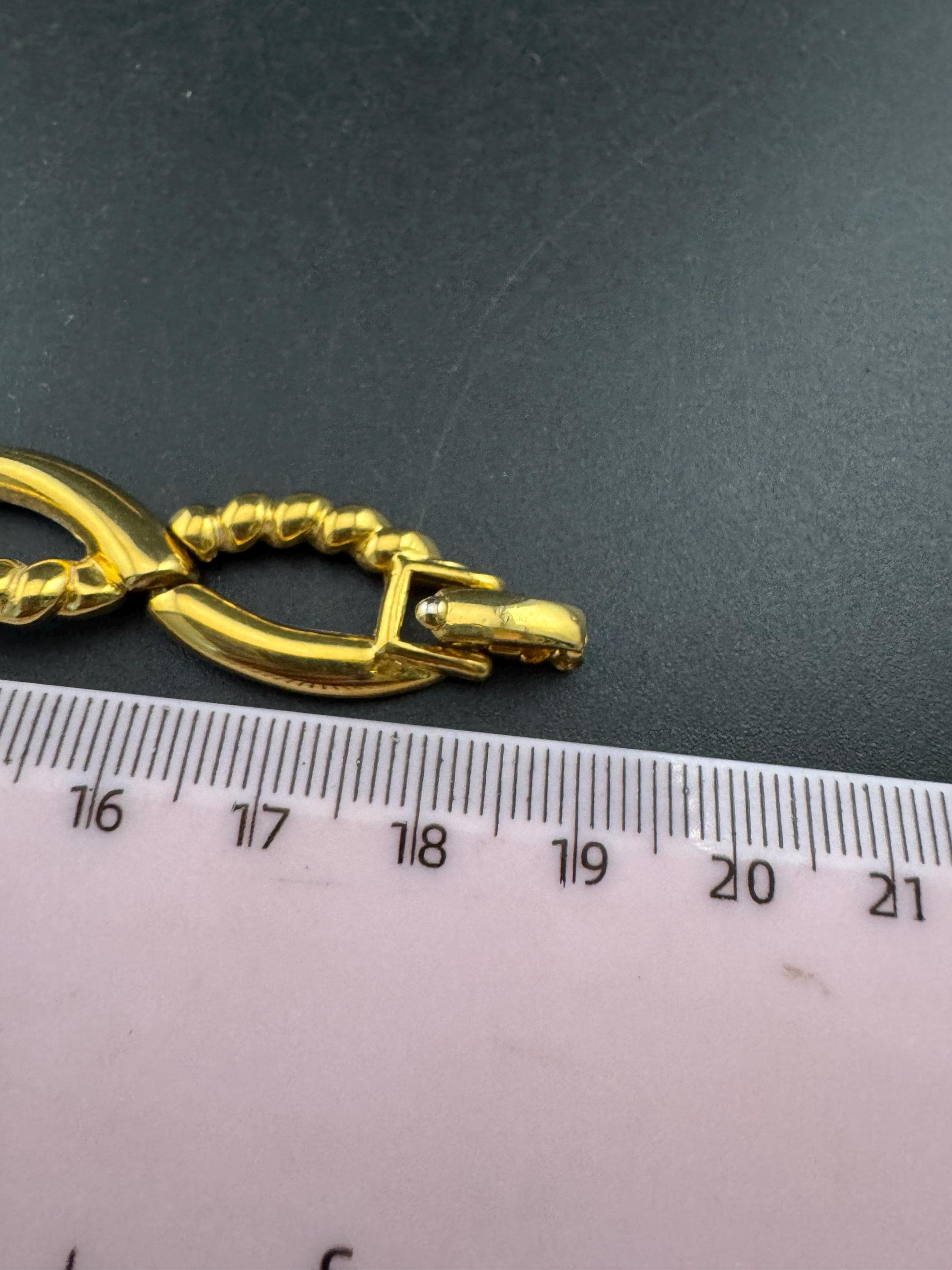 Retro 80s chunky panel link bracelet, 18.5cm gold tone