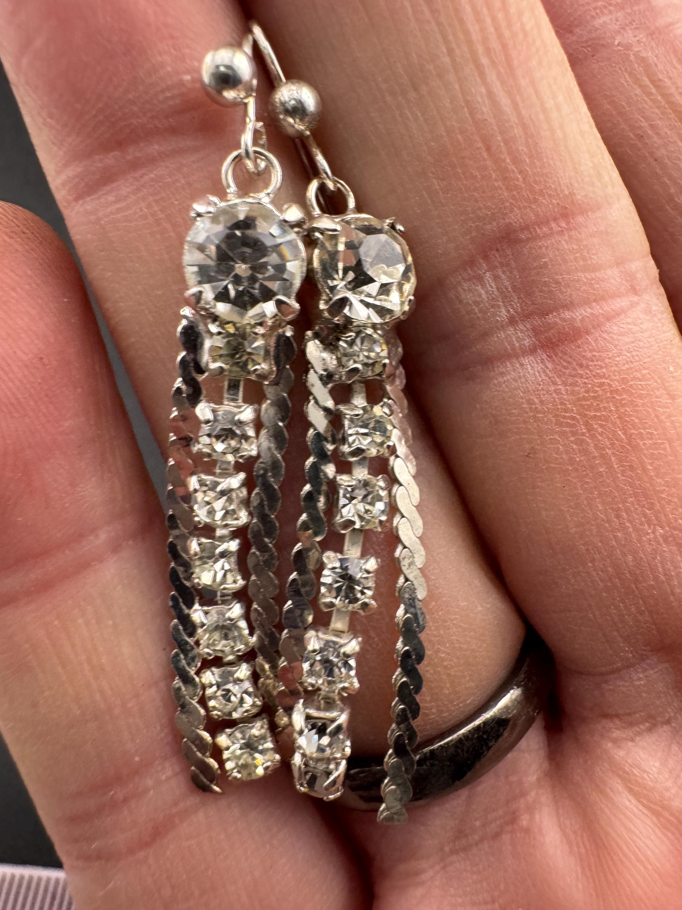 Sparkly 5cm long silver tone chain tassel diamanté drop earrings, pierced earwires vintage and unused