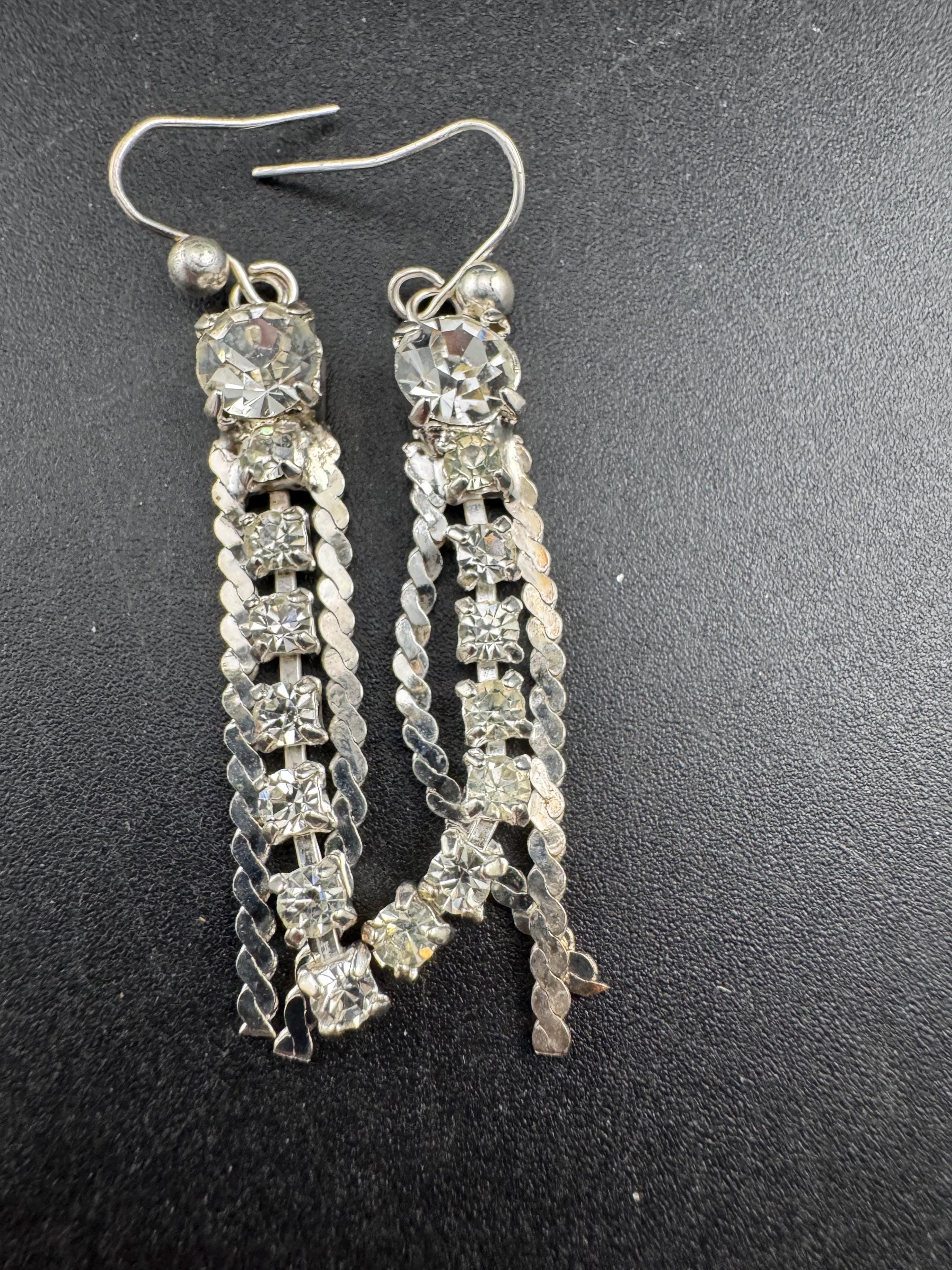 Sparkly 5cm long silver tone chain tassel diamanté drop earrings, pierced earwires vintage and unused