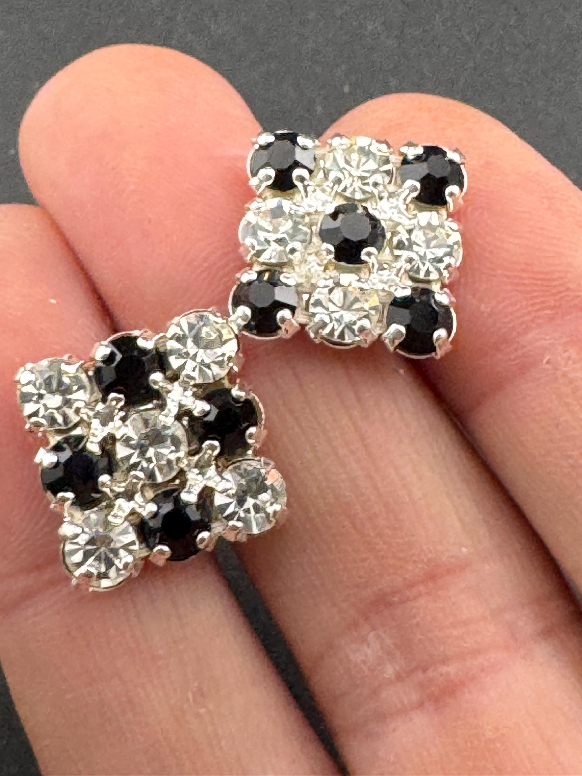 1.5cm square clear and black diamanté stud pierced earrings