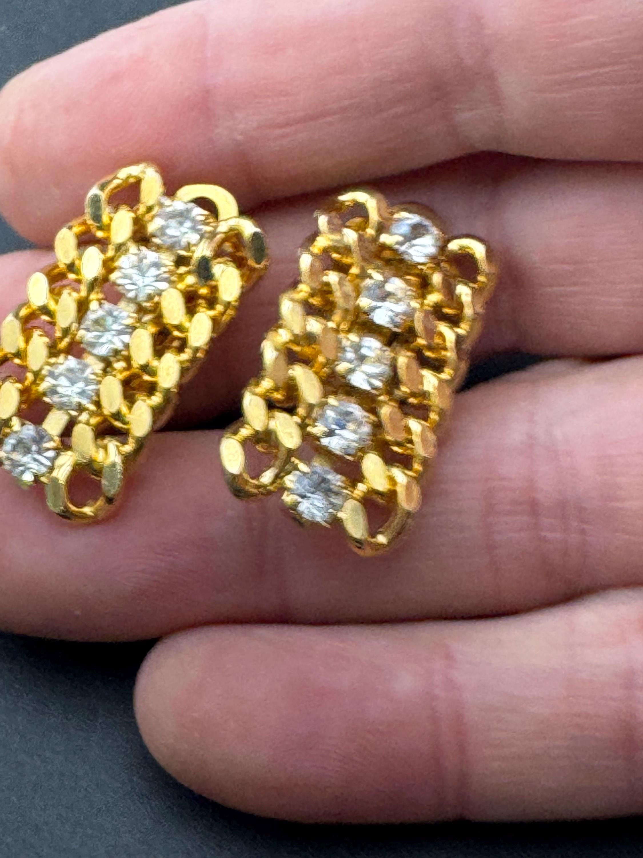 Vintage 1980s flat curb Chain Clip On Earrings: Gold Tone Diamanté