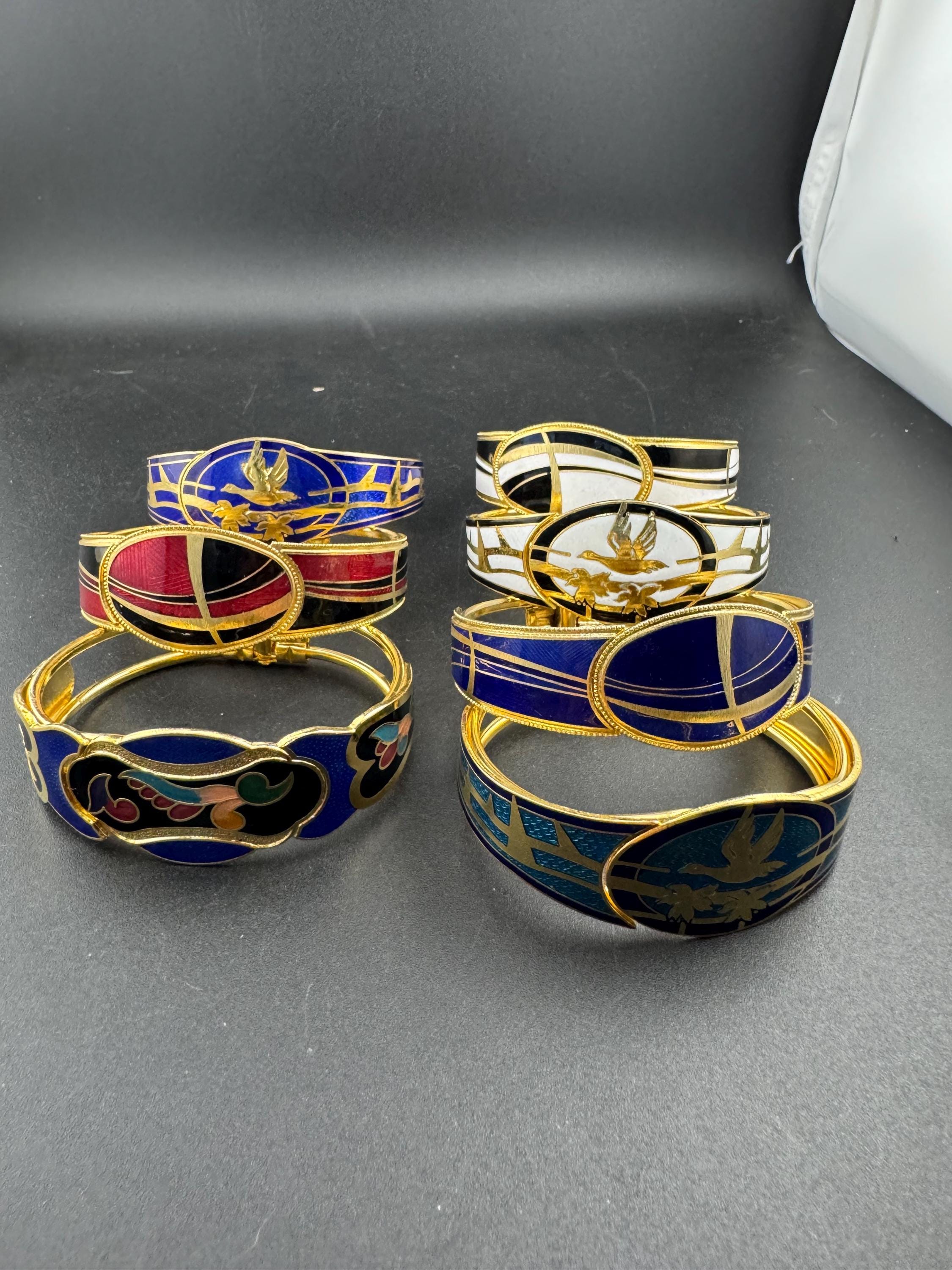 Vintage blue enamel geometric clamper bangle: floral design 1980s 1990s