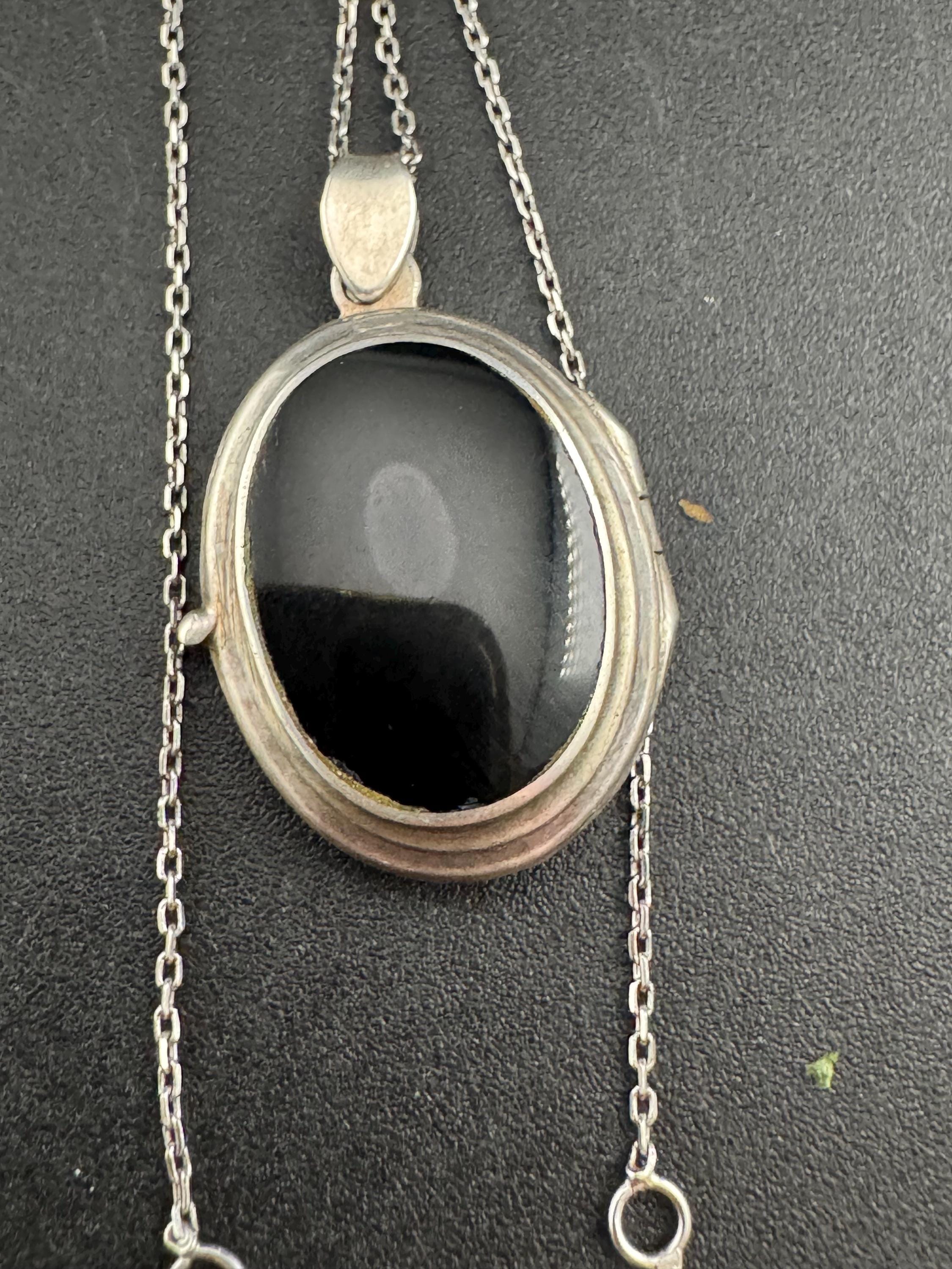 Onyx or black enamel 925 sterling silver Vintage Locket , Photo keepsake Locket