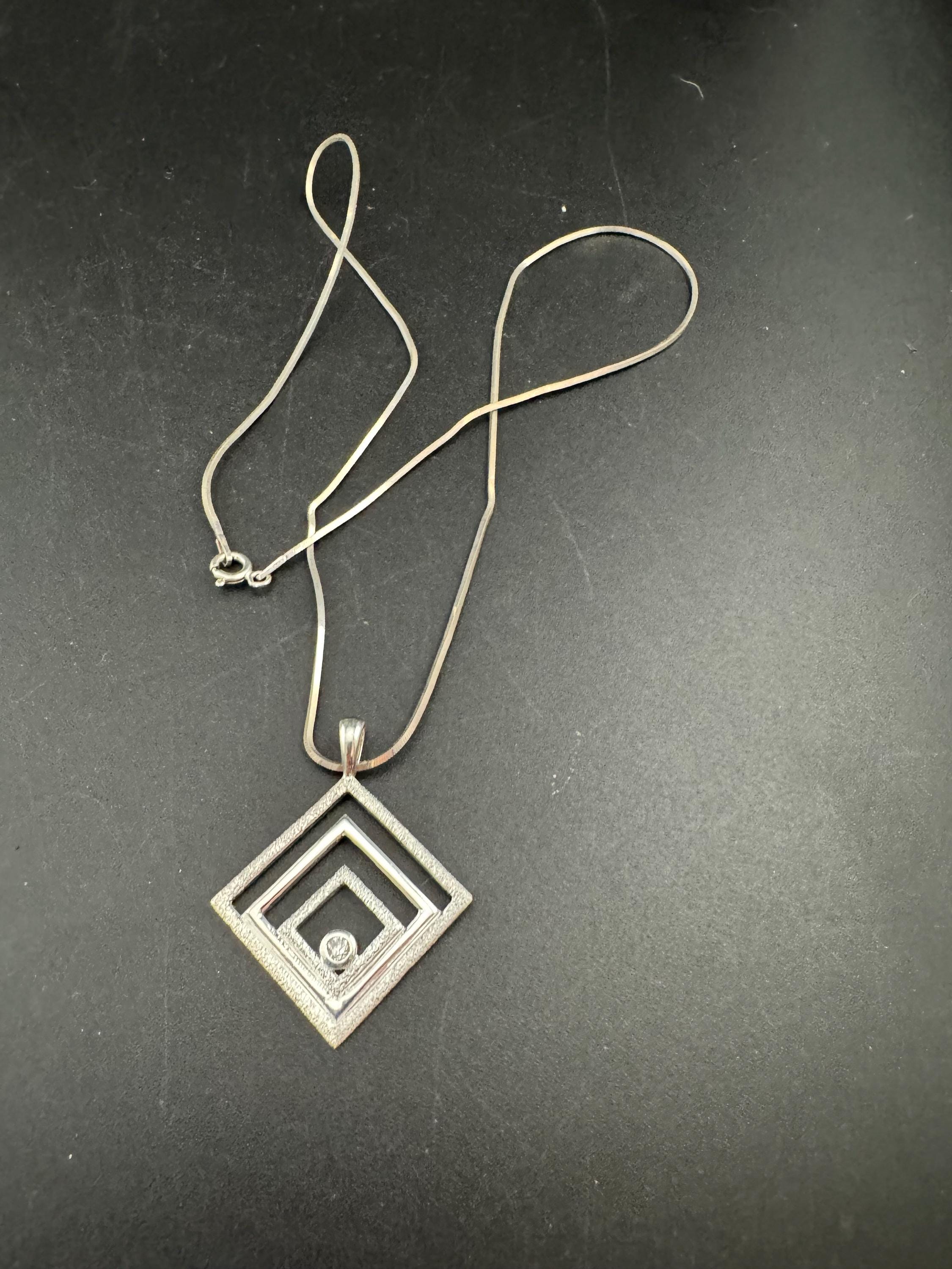 Vintage 925 geometric diamanté Pendant Necklace: modernist Sterling Silver