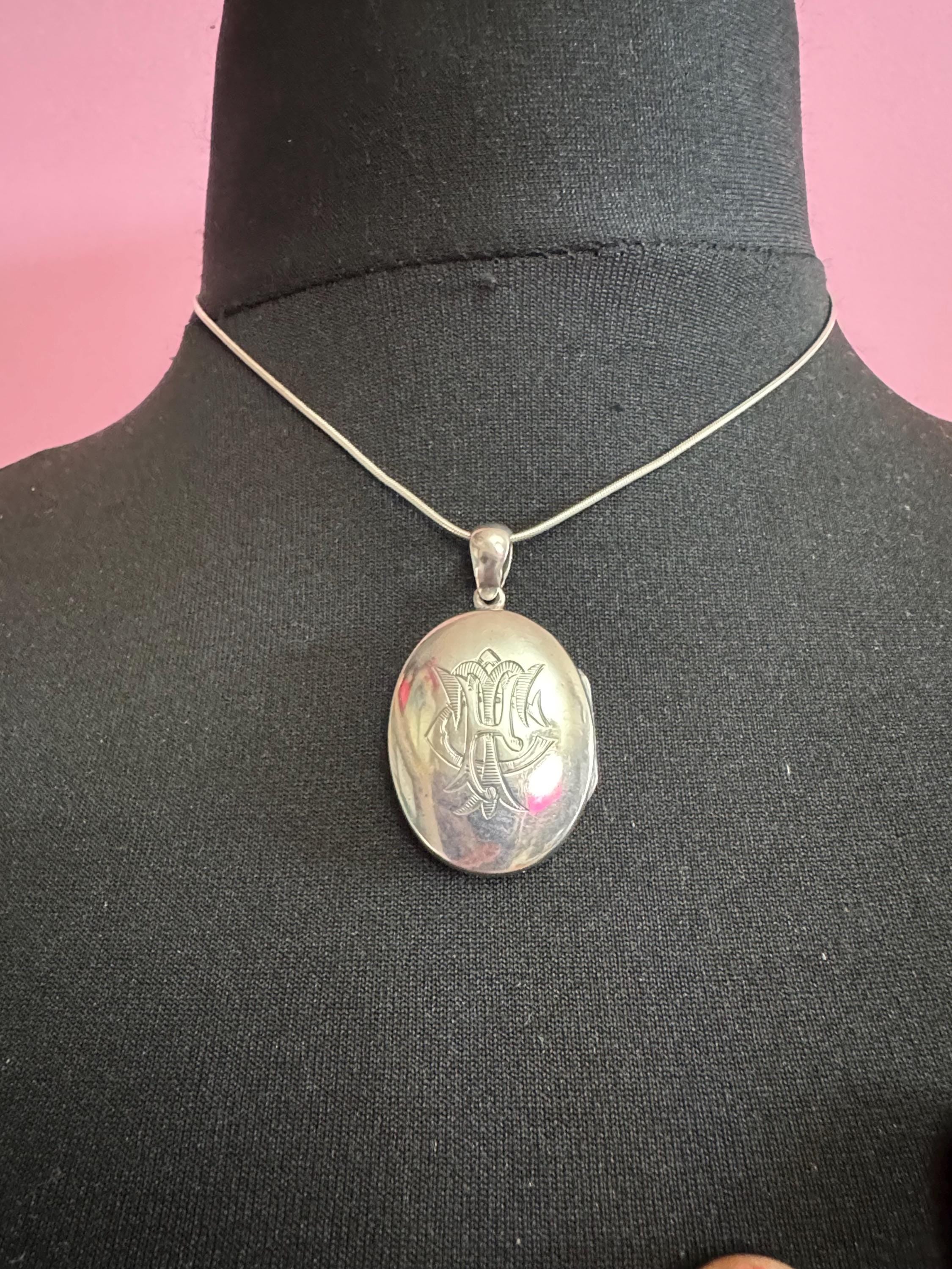 Victorian 1878 oval silver Photo locket , sterling 925 antique