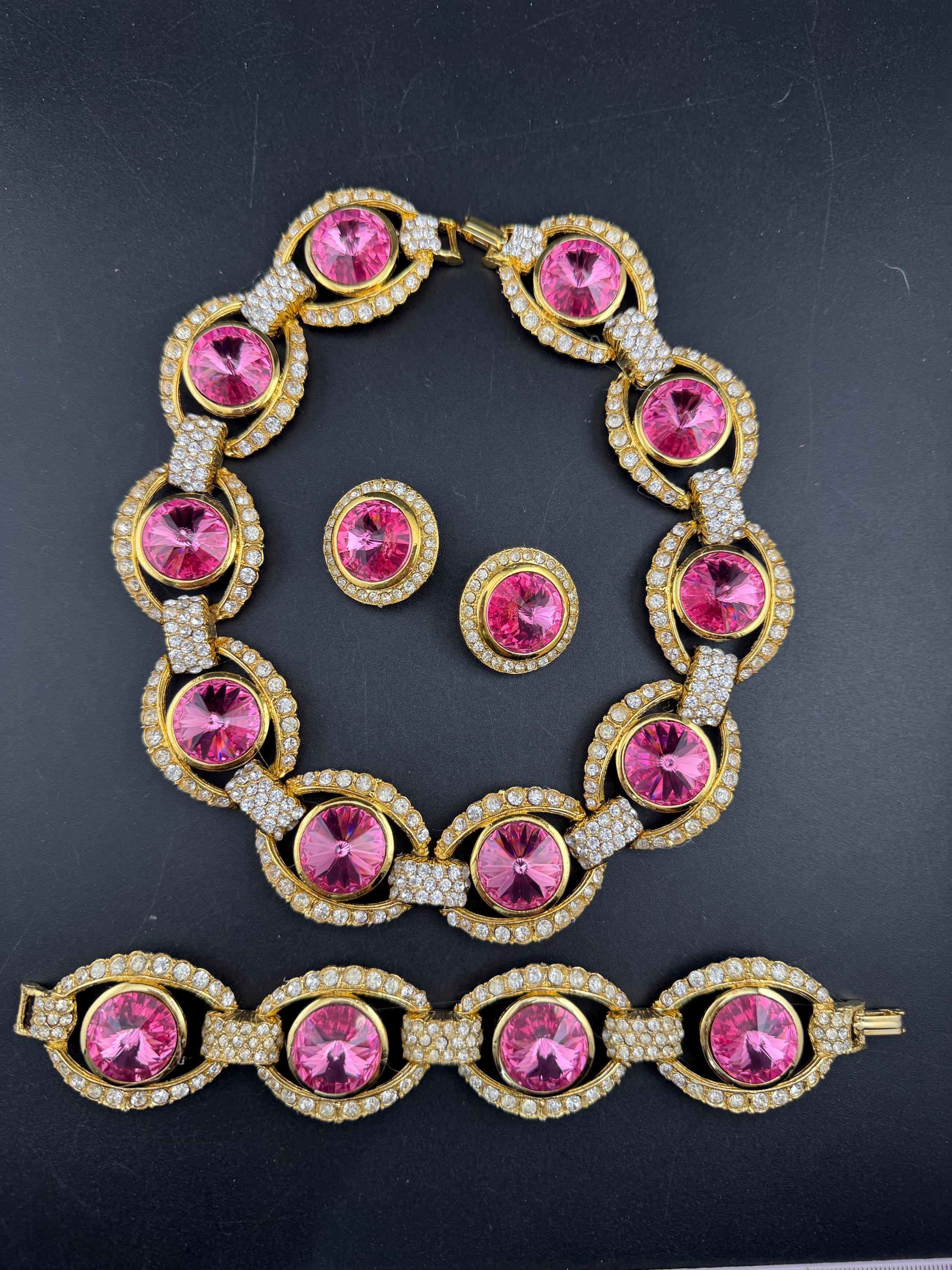 Vintage PINK Swarovski rivoli crystal jewellery set, necklace,bracelet and clip on earrings.
