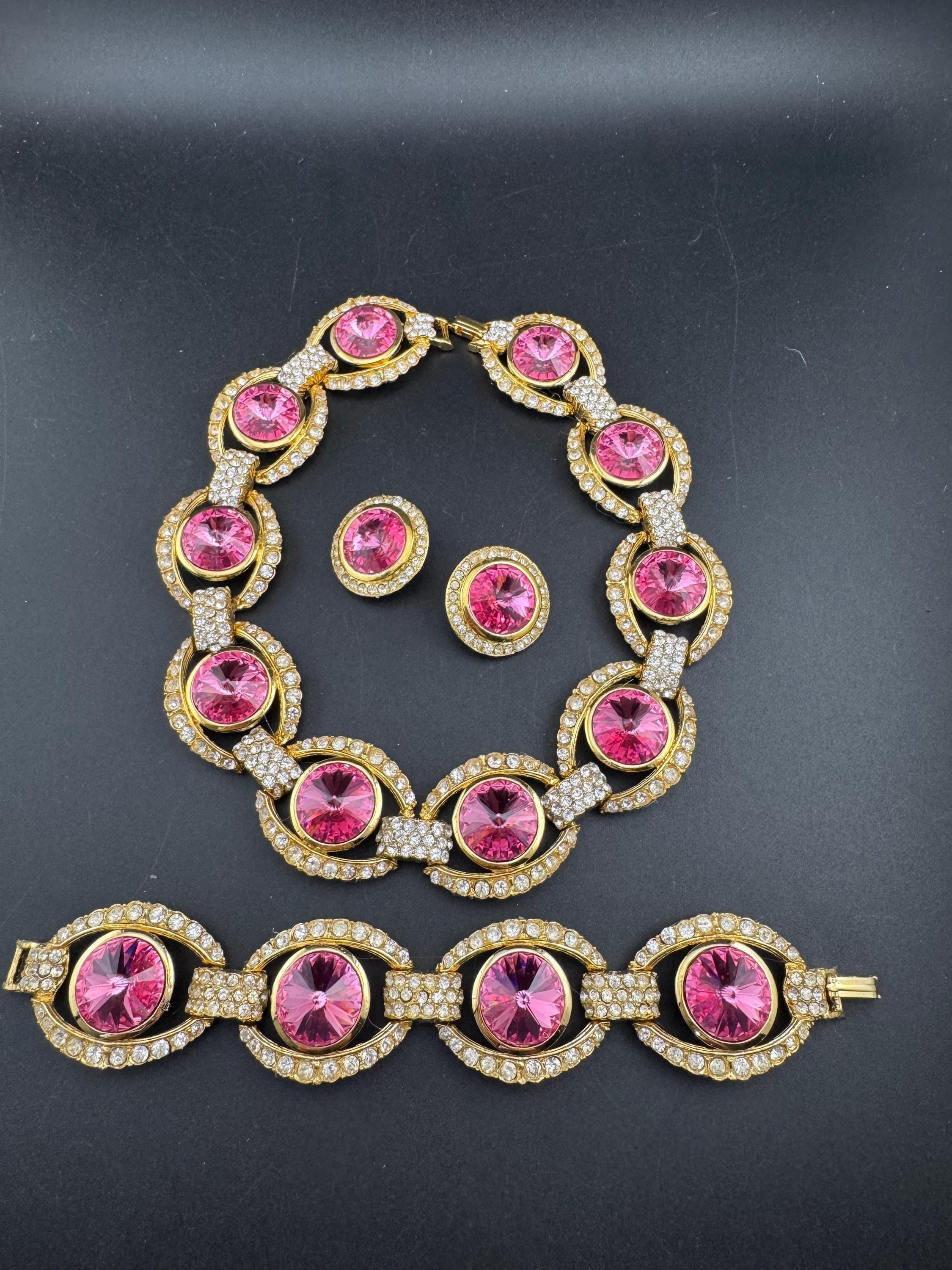 Vintage PINK Swarovski rivoli crystal jewellery set, necklace,bracelet and clip on earrings.