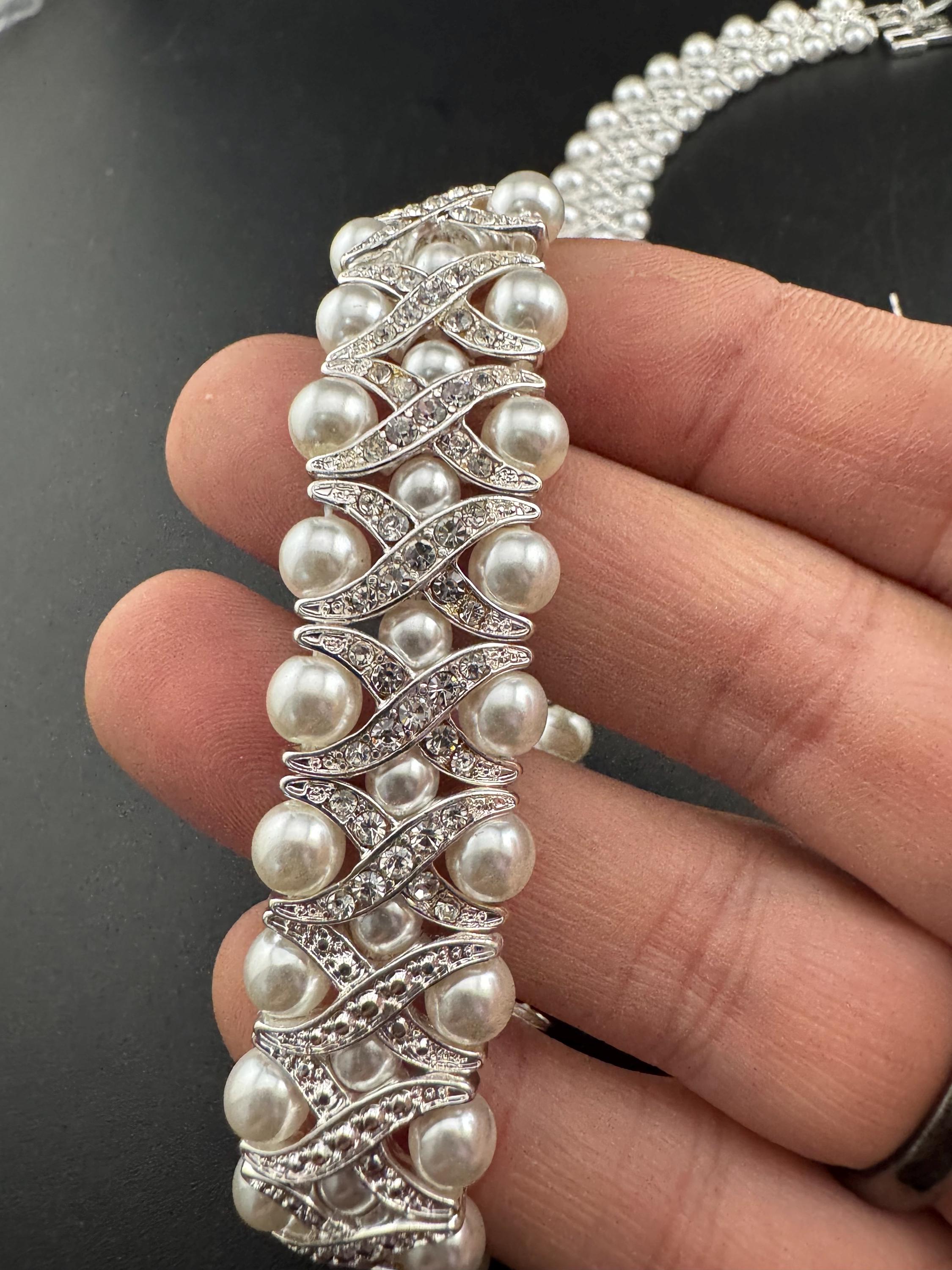 Vintage JBK Rhinestone and pearl jewelry set: Necklace bracelet and Earrings