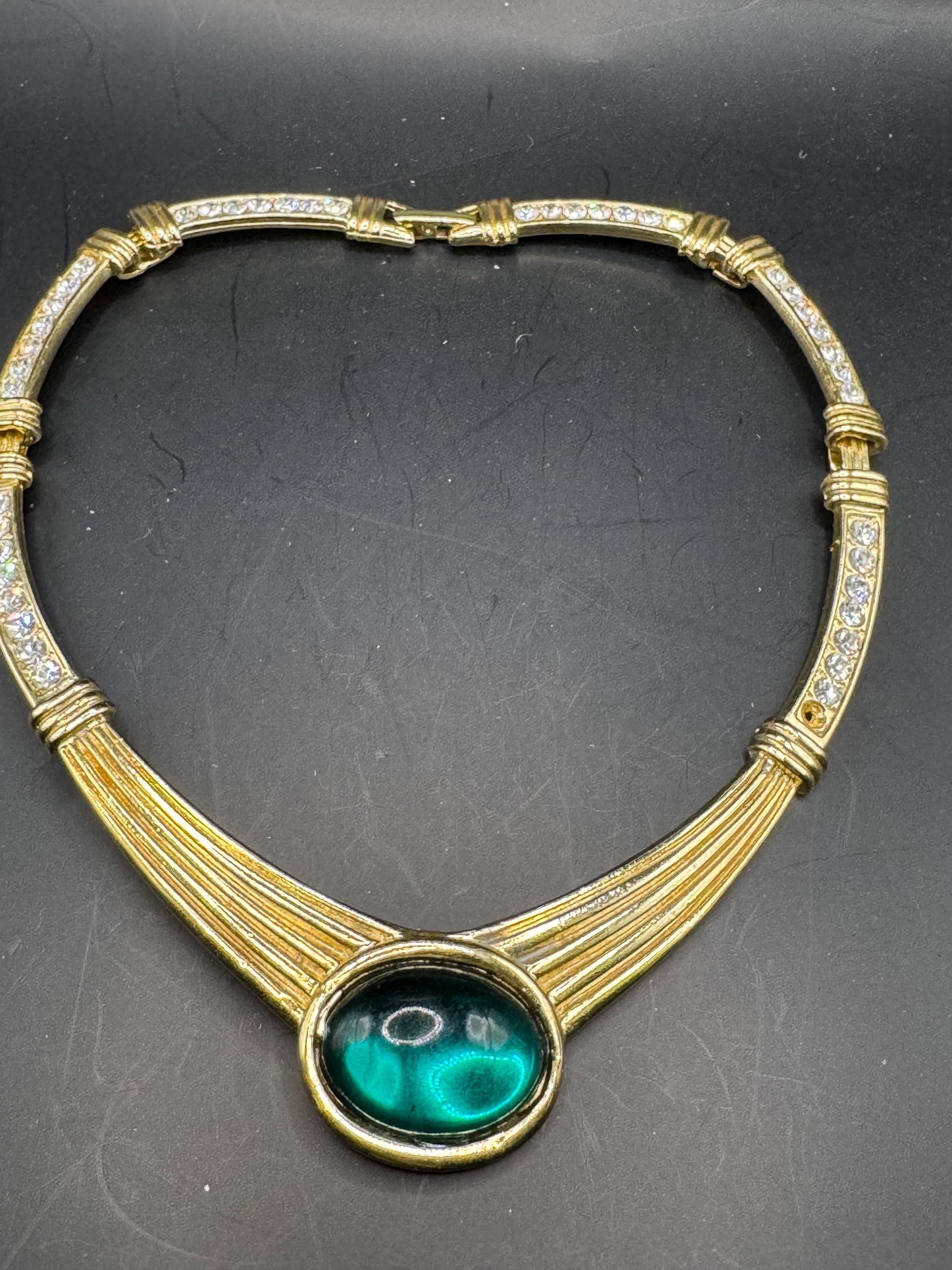 80s Retro emerald green Cabochon Diamanté Choker Necklace, gold plated
