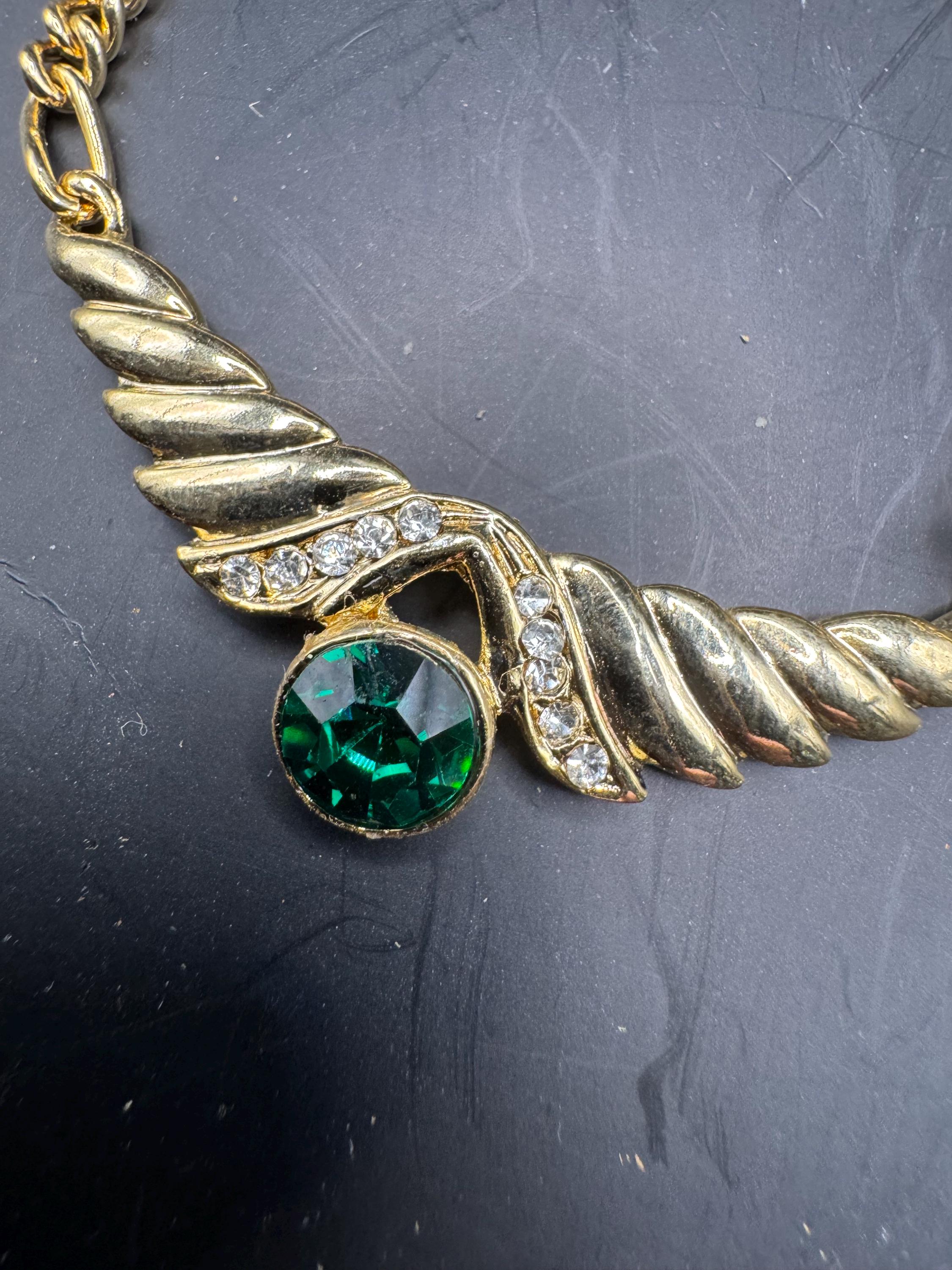 Gold Tone Figaro Chain emerald Necklace: Green Rhinestone