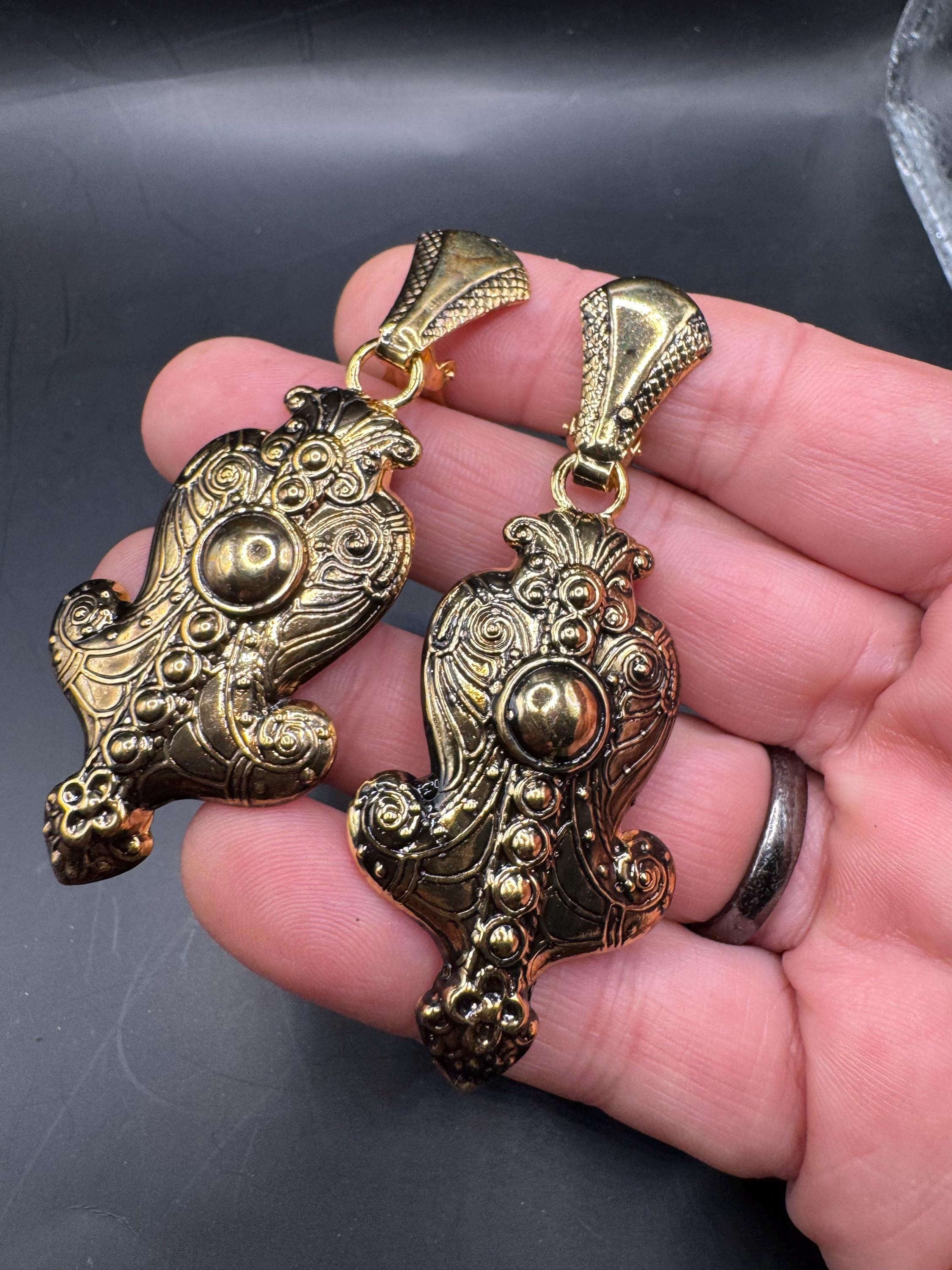 Vintage 80s antique Gold door knocker drop clip on earrings, embossed metal unused