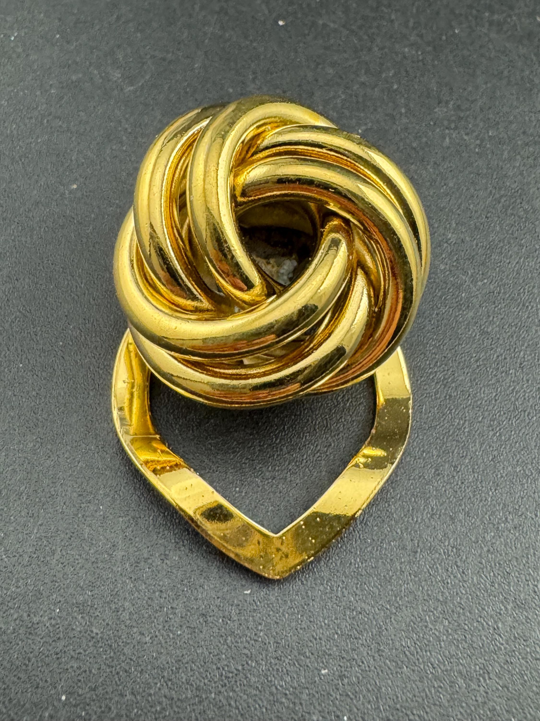 Classic 1980s tube knot Scarf Clip, gold tone unused old stock