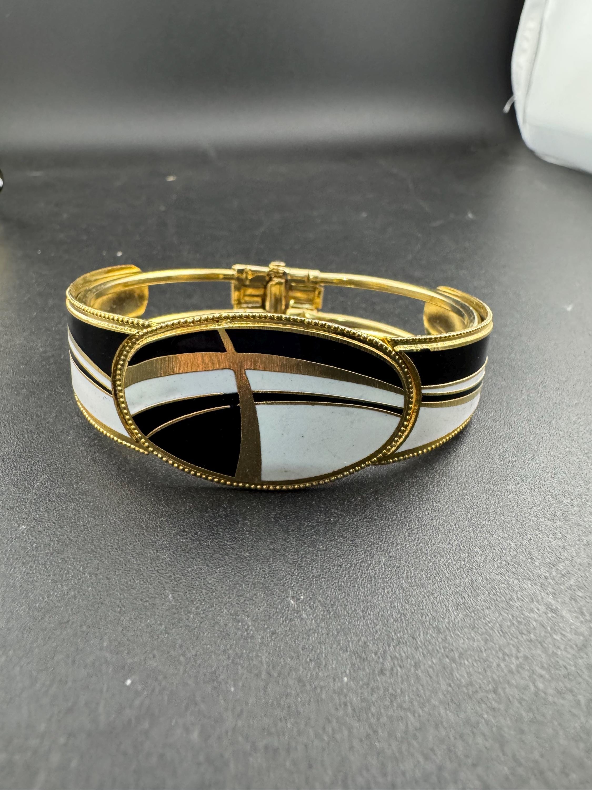 Vintage black and white enamel geometric clamper bangle: abstract modernist design 1980s 1990s