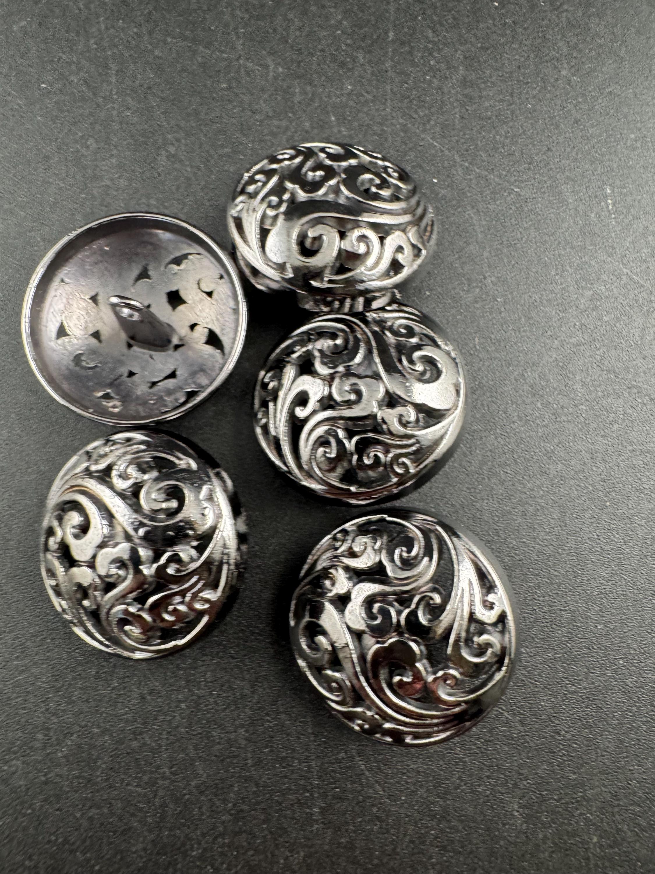 25mm openwork domed buttons, pack of 5 in gold or steel grey metal