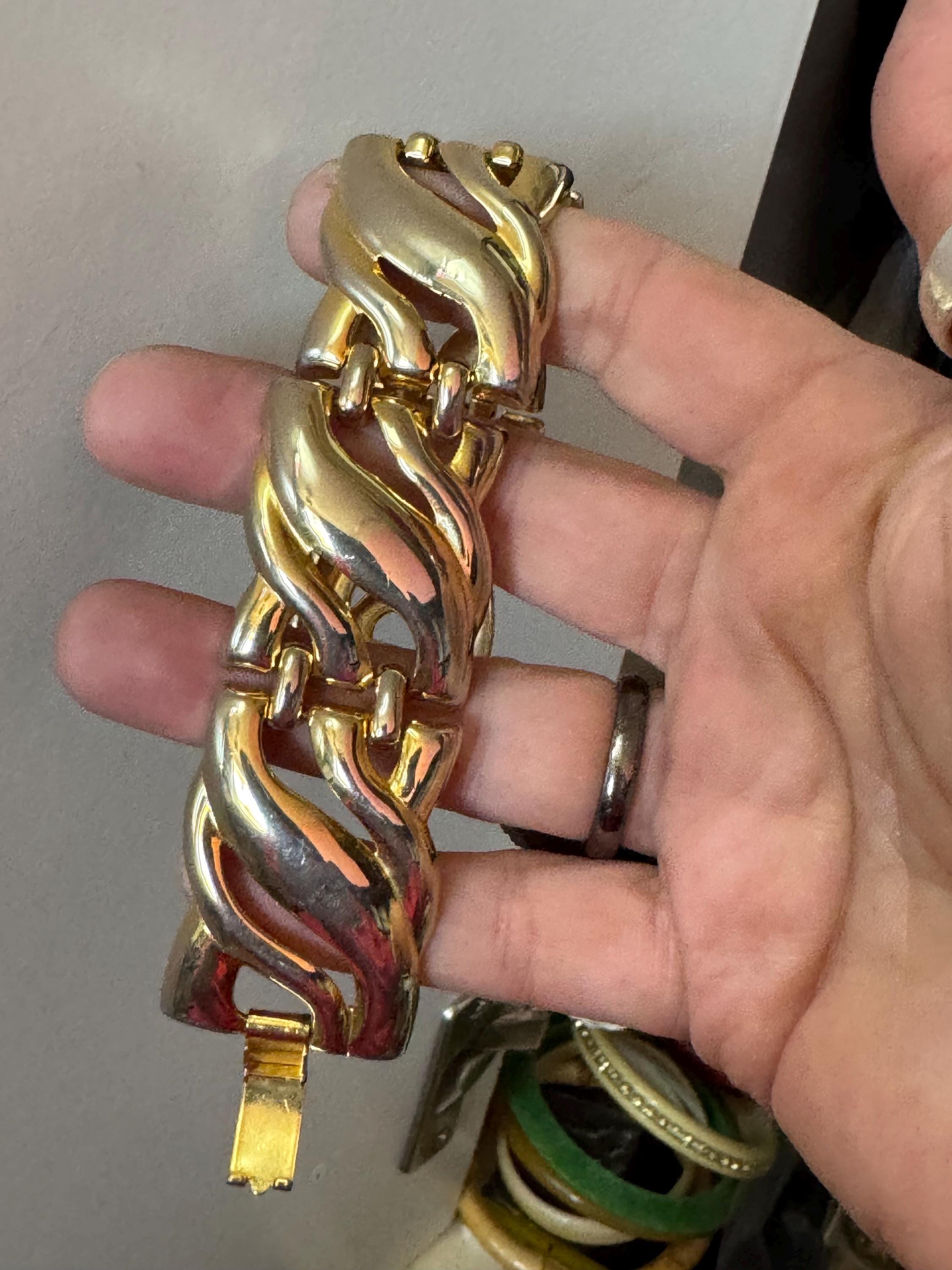 Retro 80s chunky panel link bracelet, 19.5cm gold tone