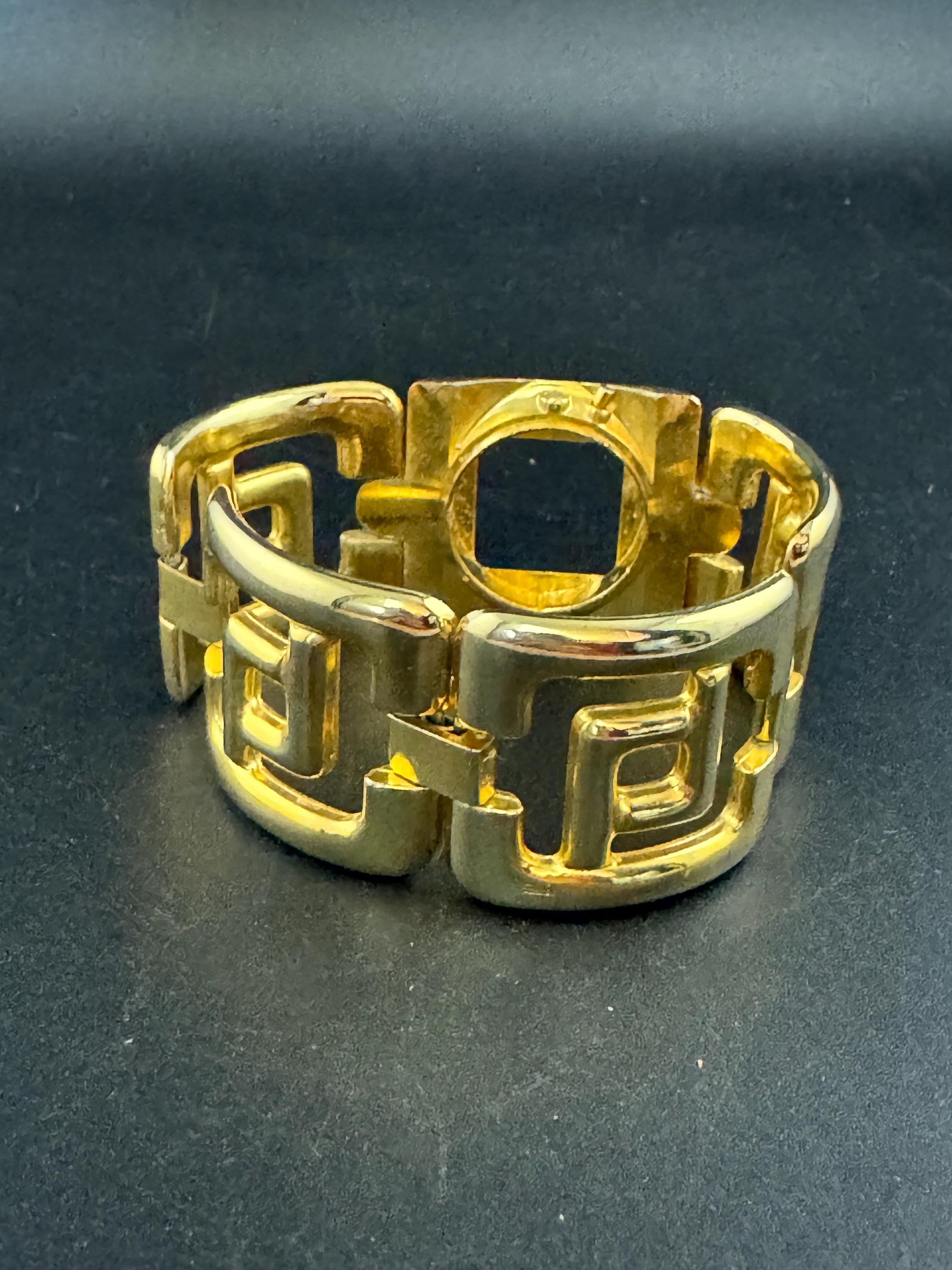 Retro 80s chunky panel link bracelet, gold tone watch strap