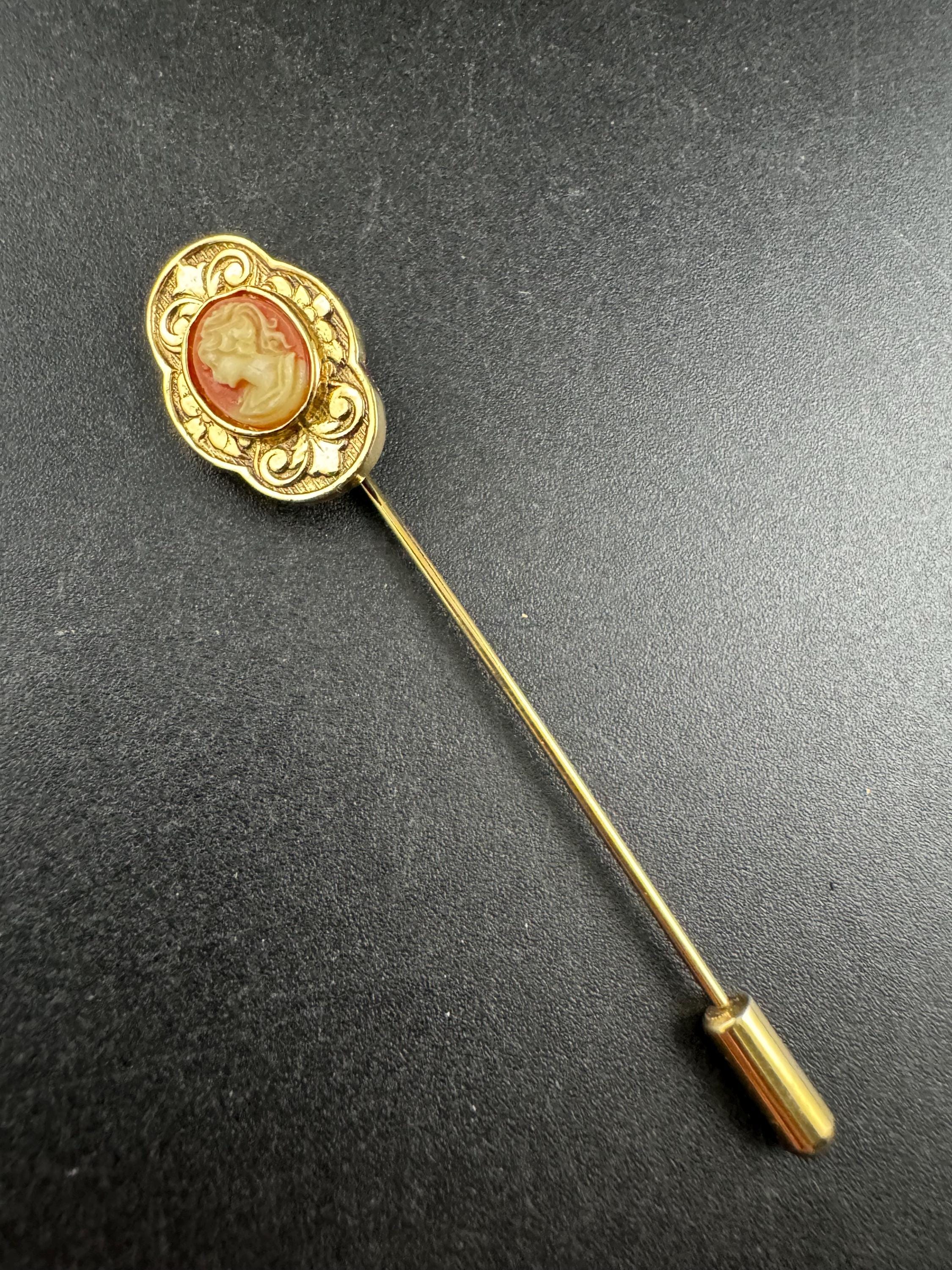 gold tone cameo Stick Pin, 1980s acrylic