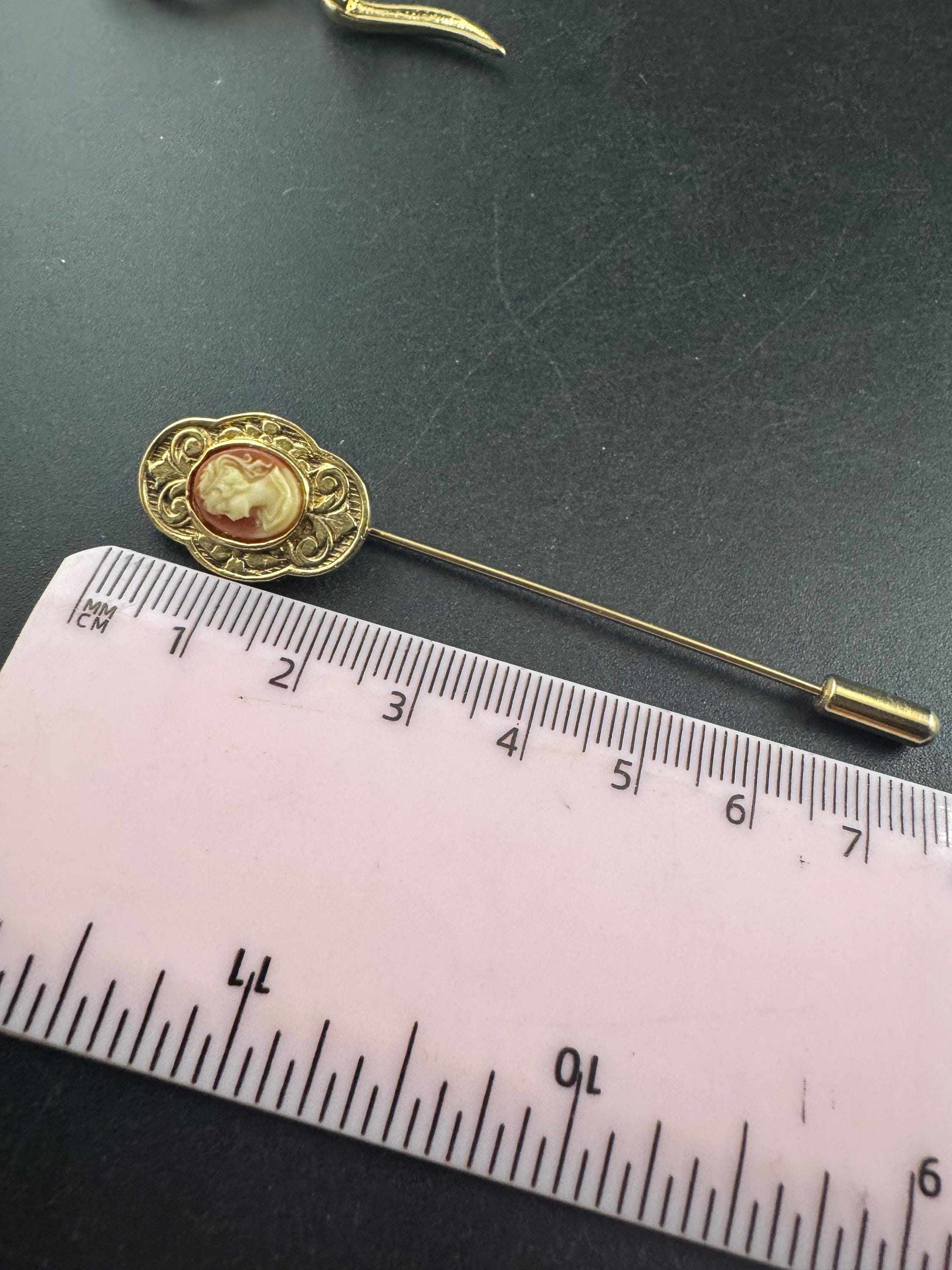 gold tone cameo Stick Pin, 1980s acrylic