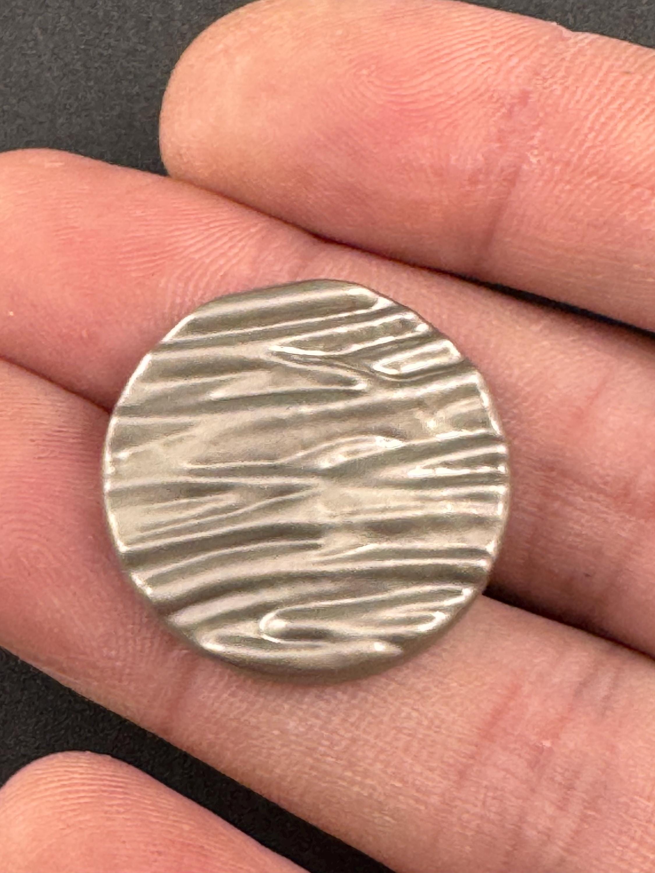 25mm Matt silver metal buttons, 5 pack textured design