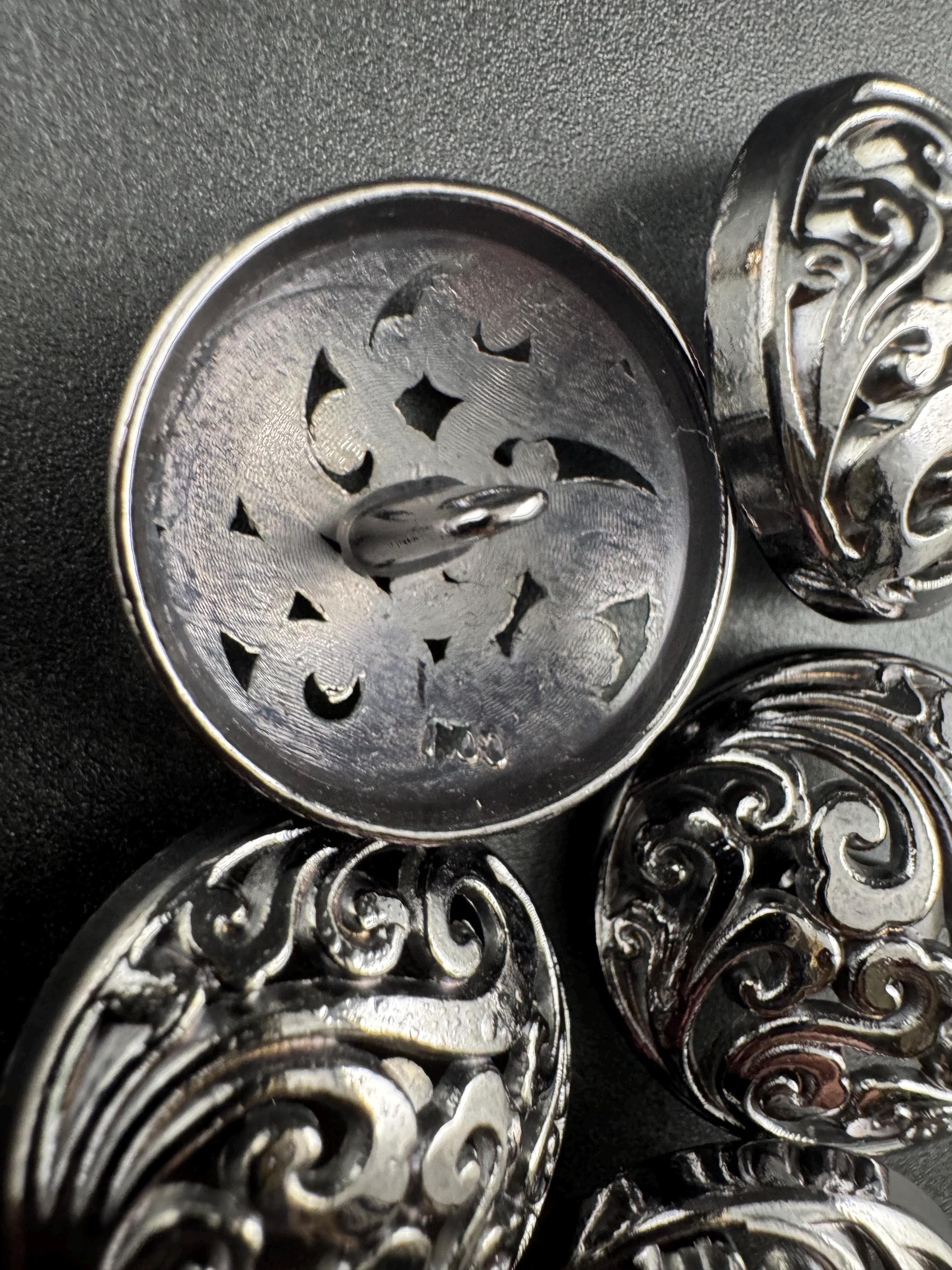 25mm openwork domed buttons, pack of 5 in gold or steel grey metal