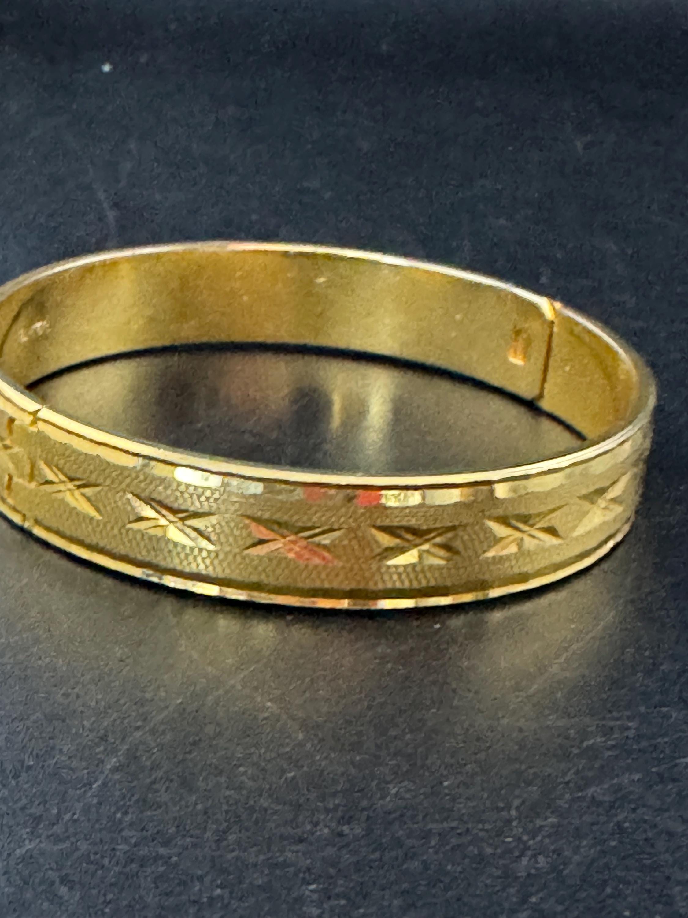 18K RGP Vintage Stamped Hinged etched Bangle, 1970s