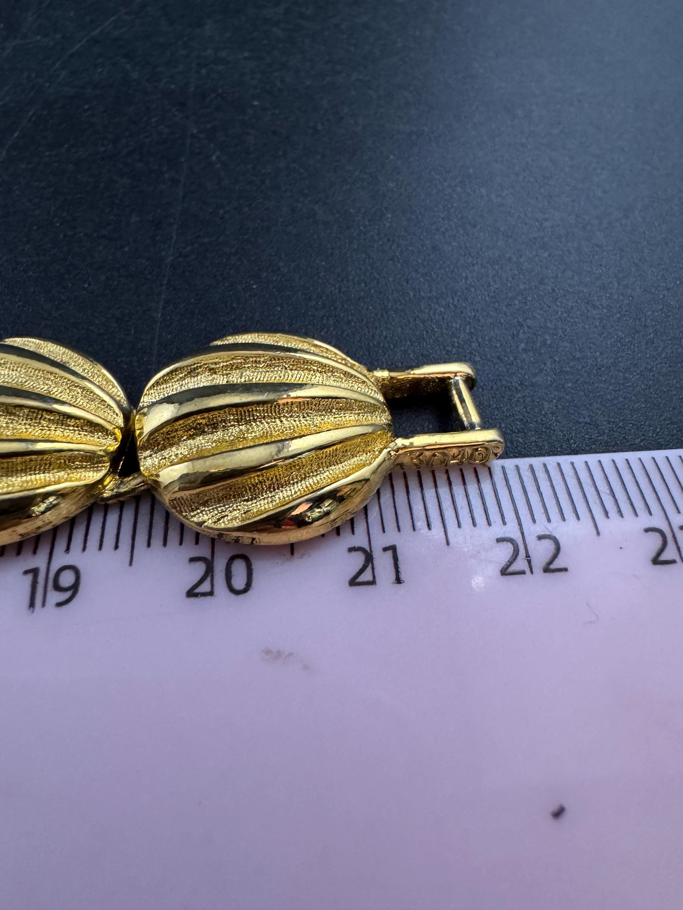 Vintage round panel link bracelet, gold tone stamped