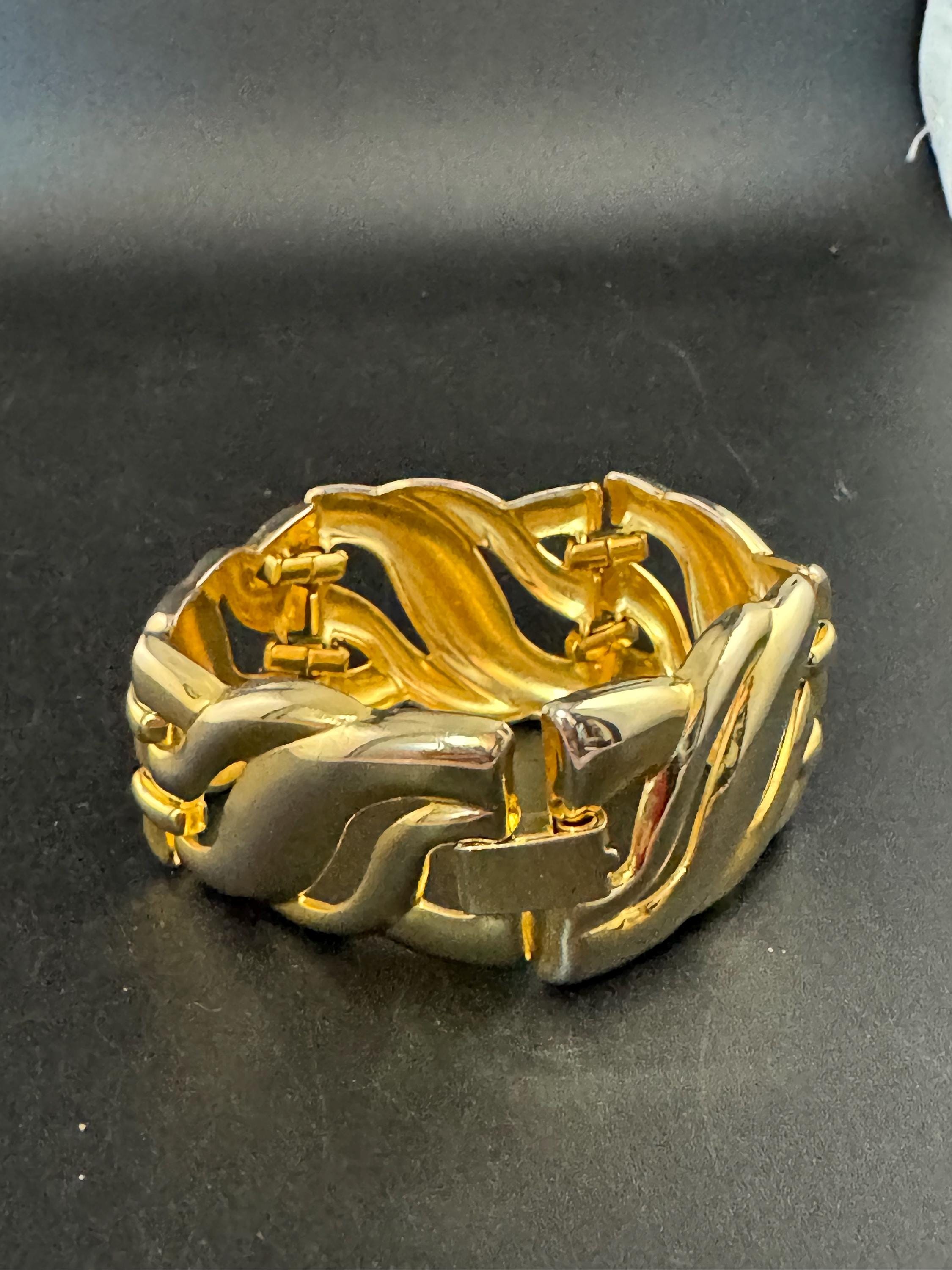 Retro 80s chunky panel link bracelet, 19.5cm gold tone