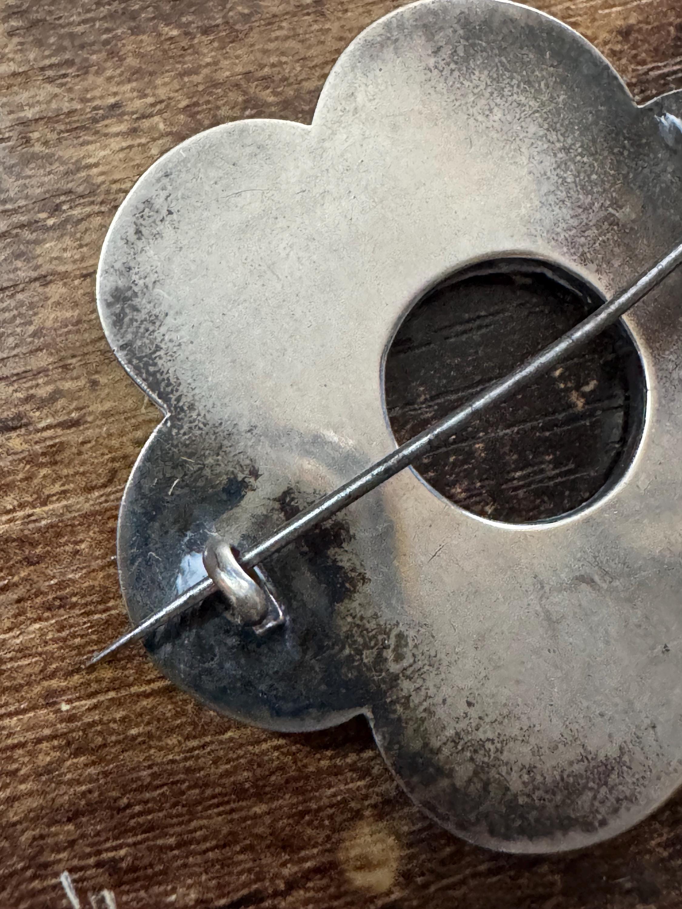 Antique scottish agate brooch , old c clasp sterling silver