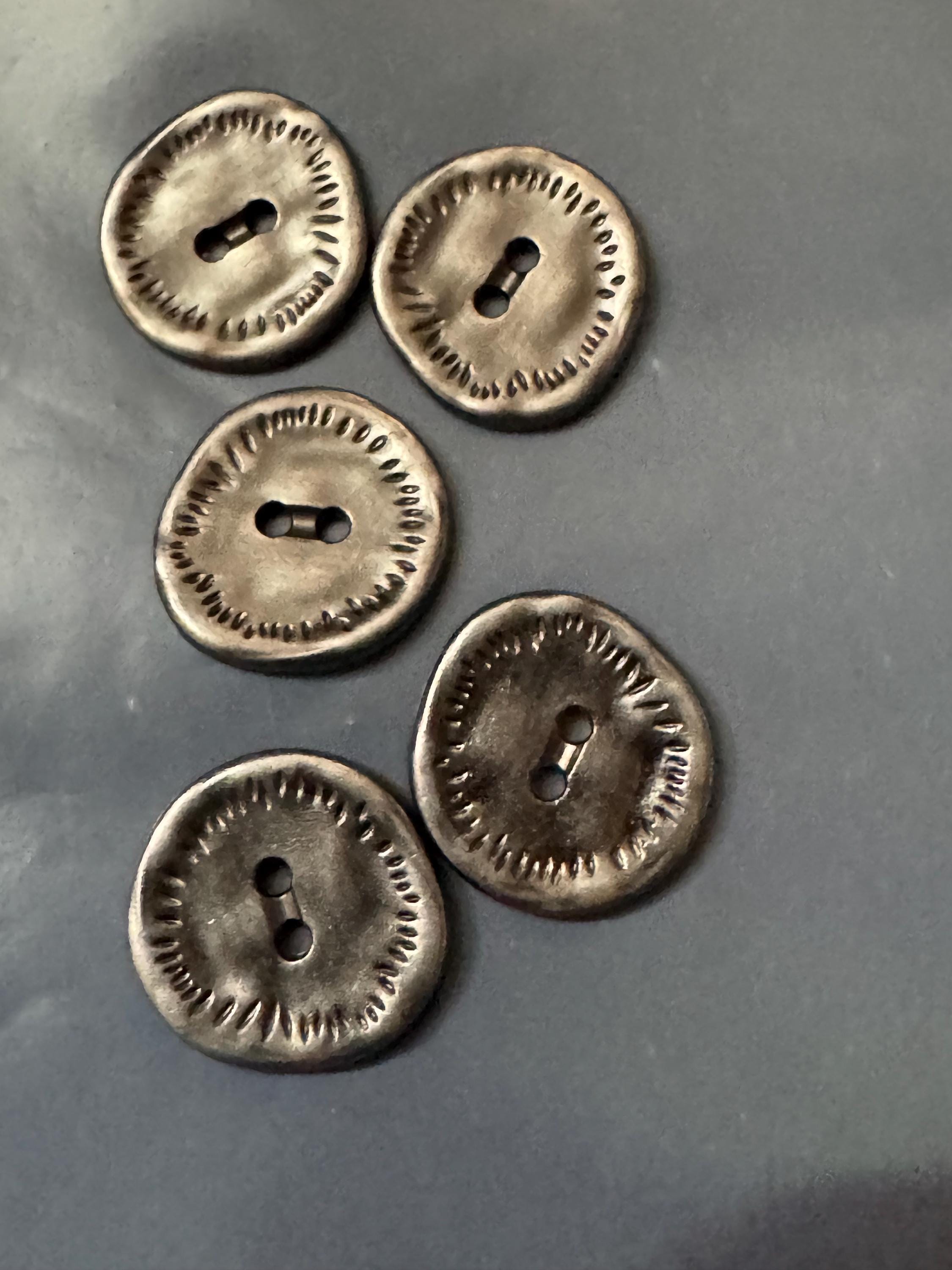Dark Silver Metal Buttons, 18mm Sewing Buttons (5pc)