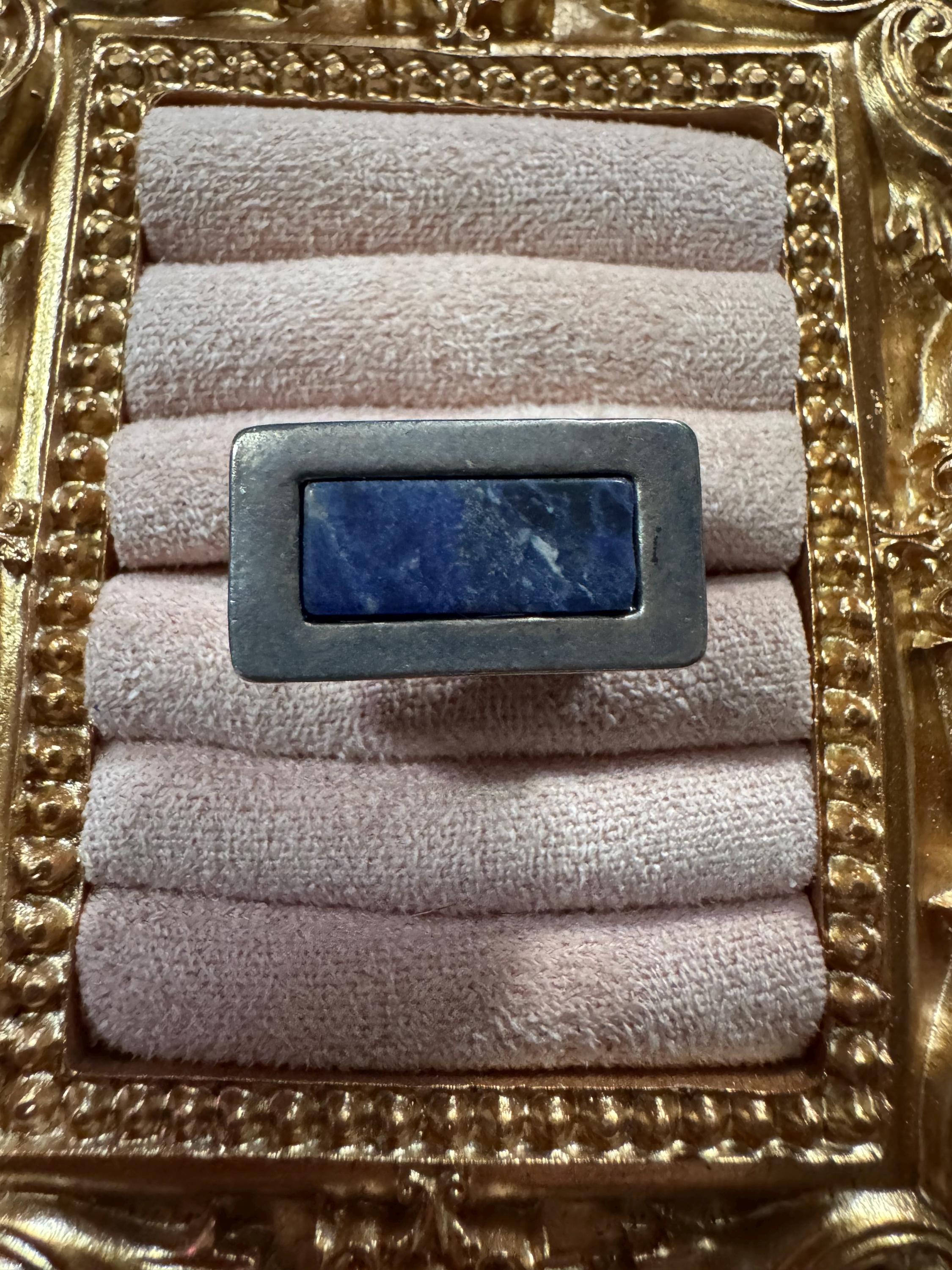 Uk Size M.5 925 ring with blue gemstone, modernist Sterling silver