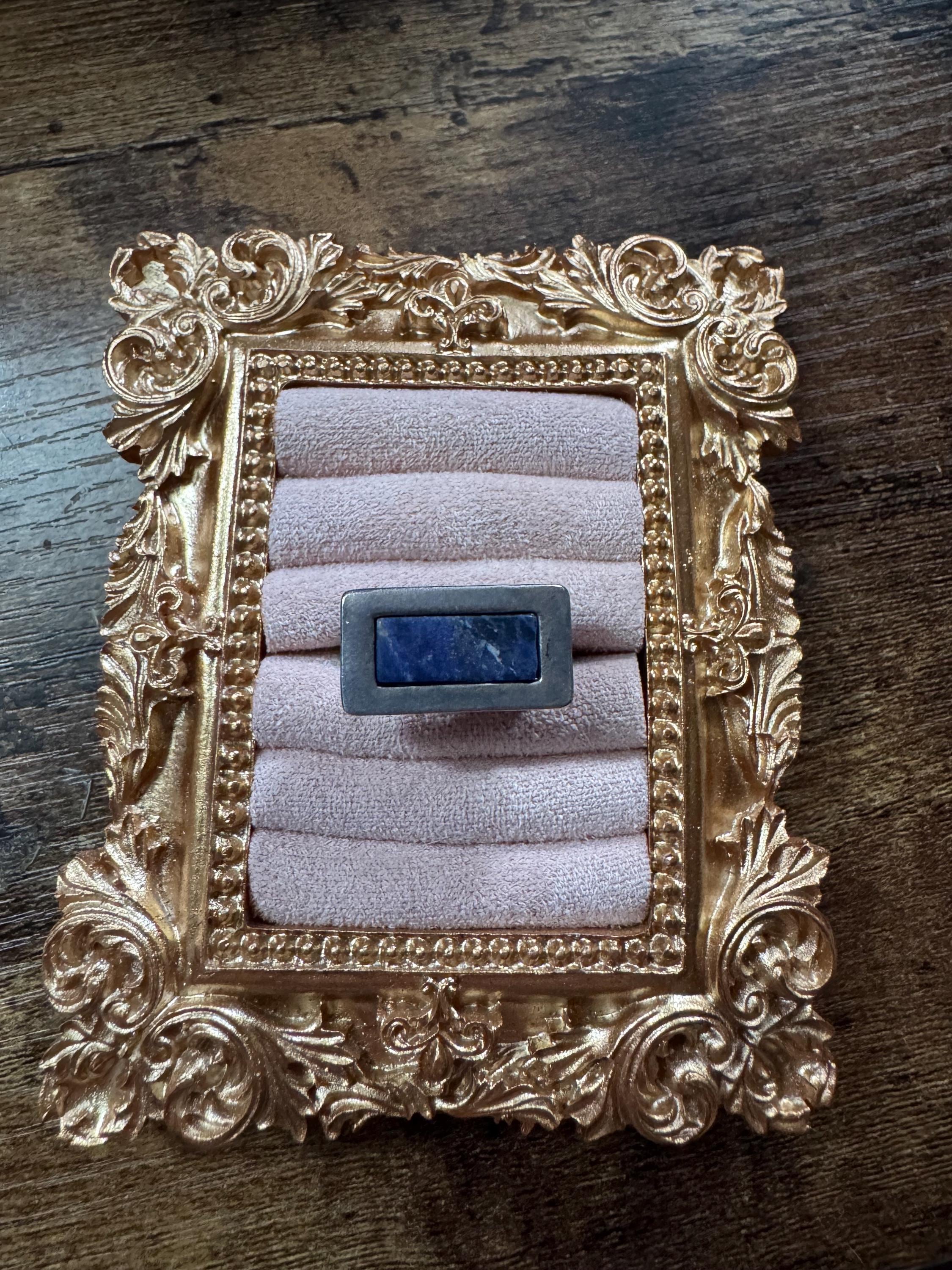 Uk Size M.5 925 ring with blue gemstone, modernist Sterling silver