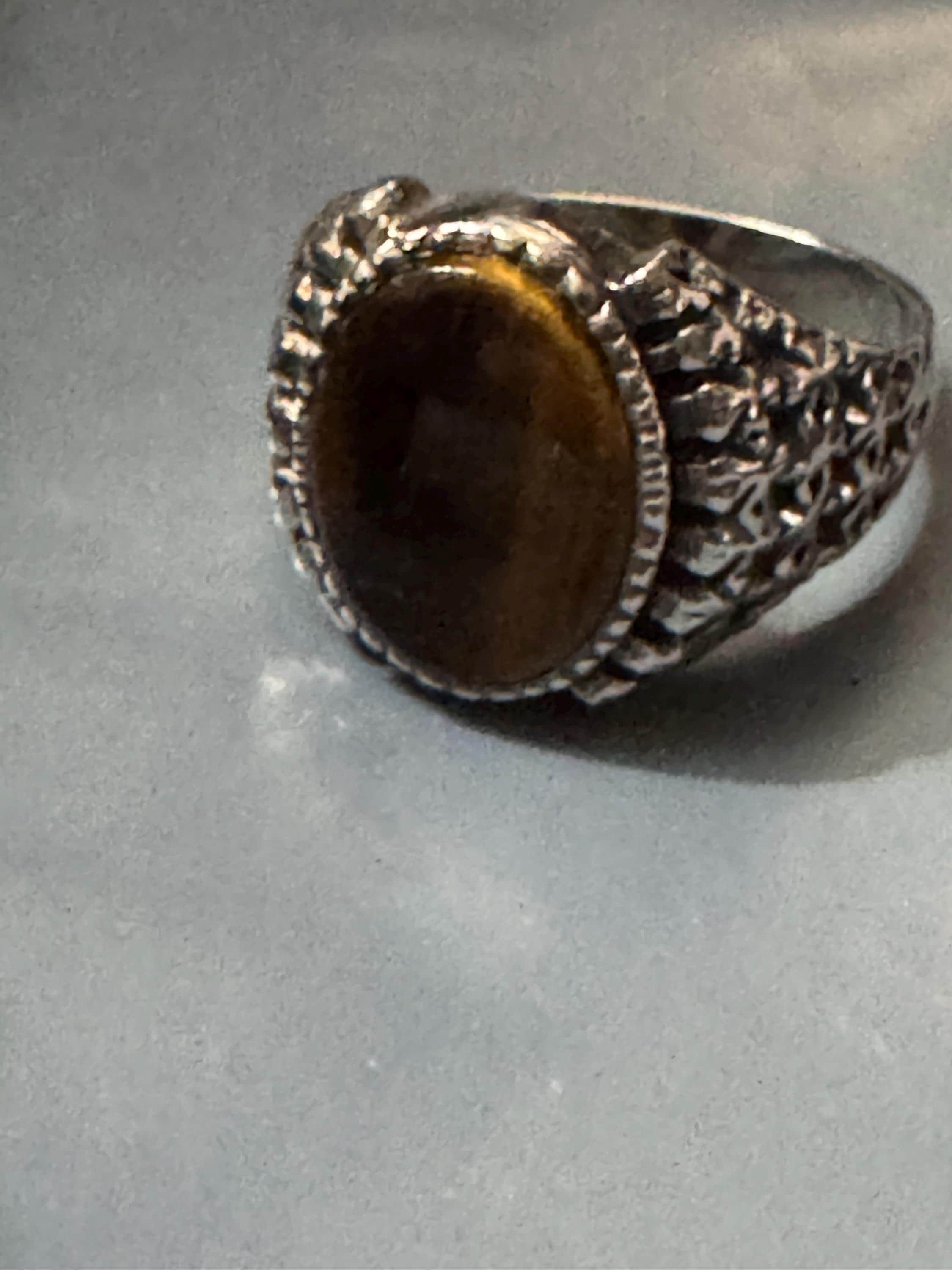 Size S tigers eye gemstone ring, 925 sterling silver brutalist 1970s