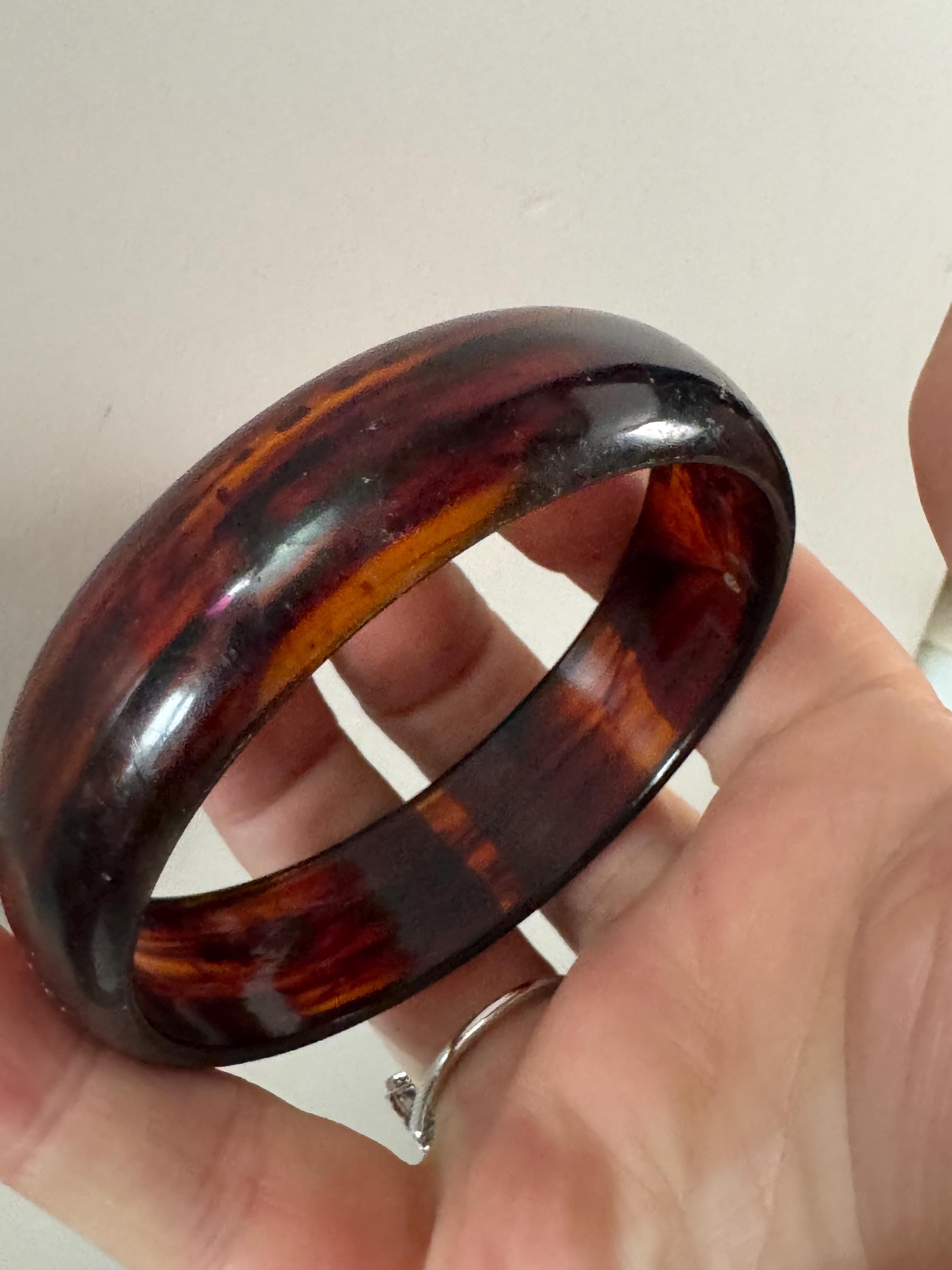 Faux tortoiseshell brown plastic bangle, vintage bracelet ideal for stacking layering