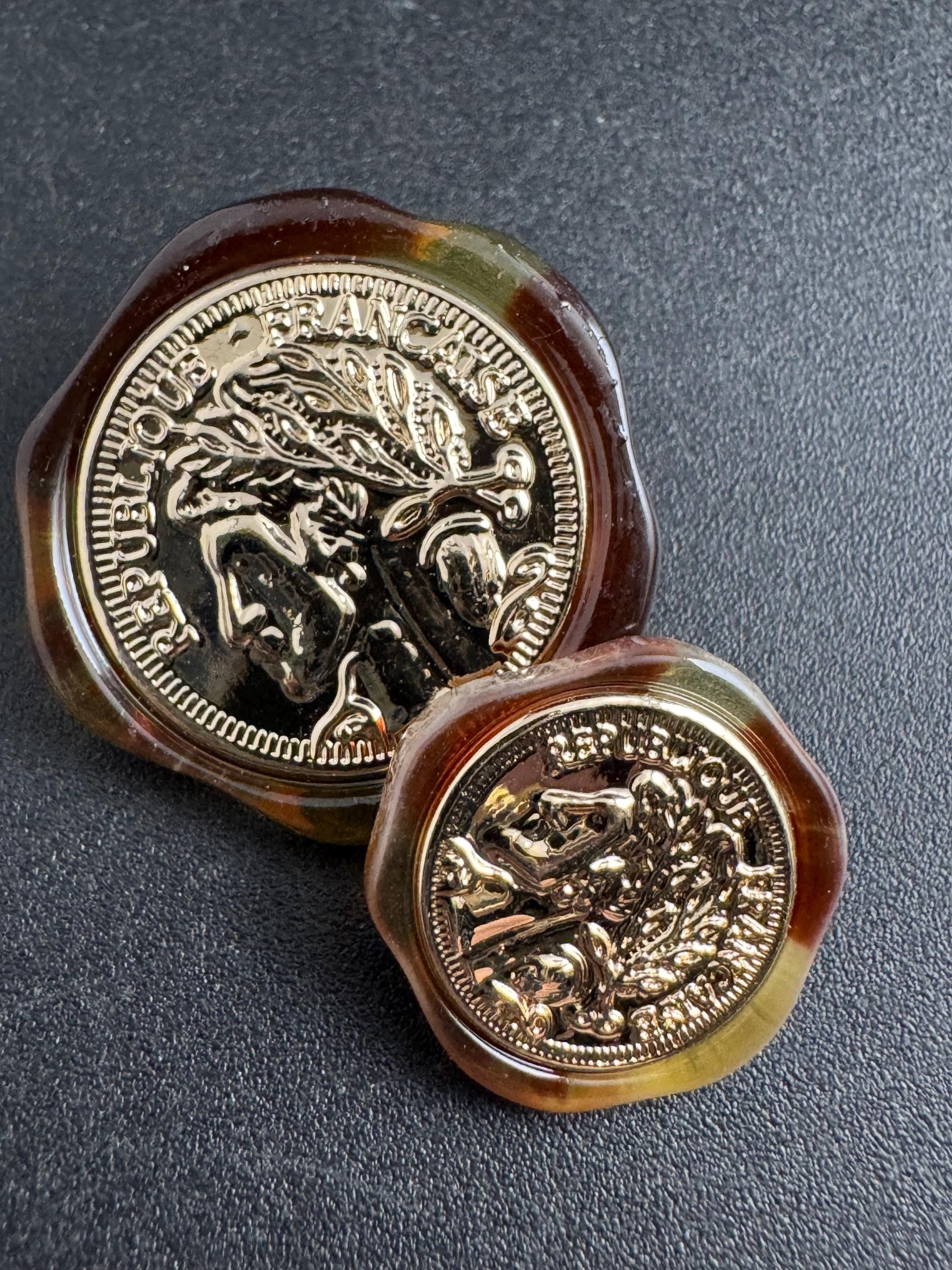 Gold coin buttons tortoiseshell light brown acrylic surround, choose size 25mm or 18mm ( 5pcs)