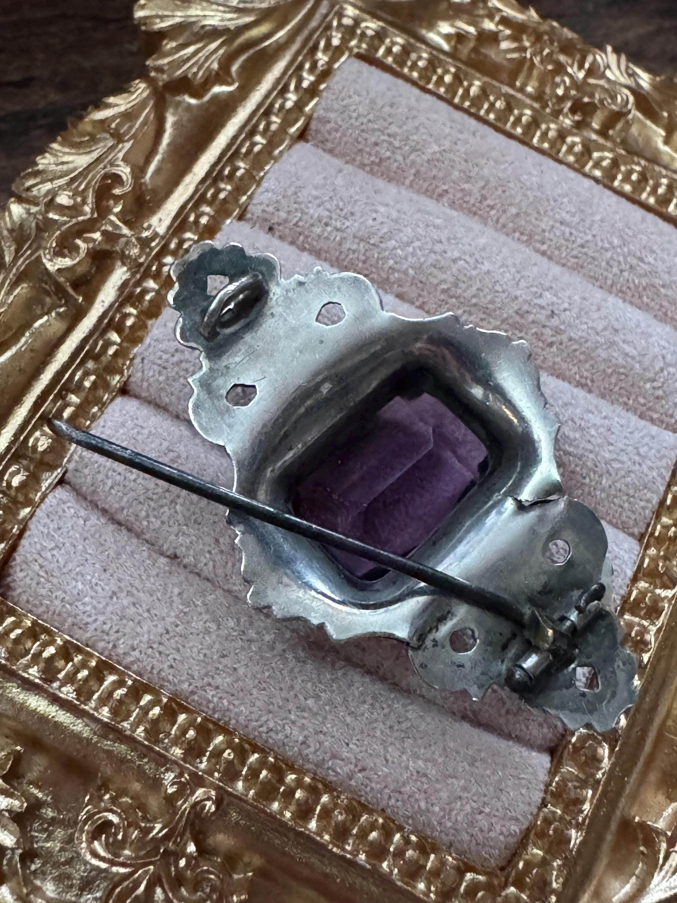 Victorian amethyst purple 925 brooch, antique sterling silver