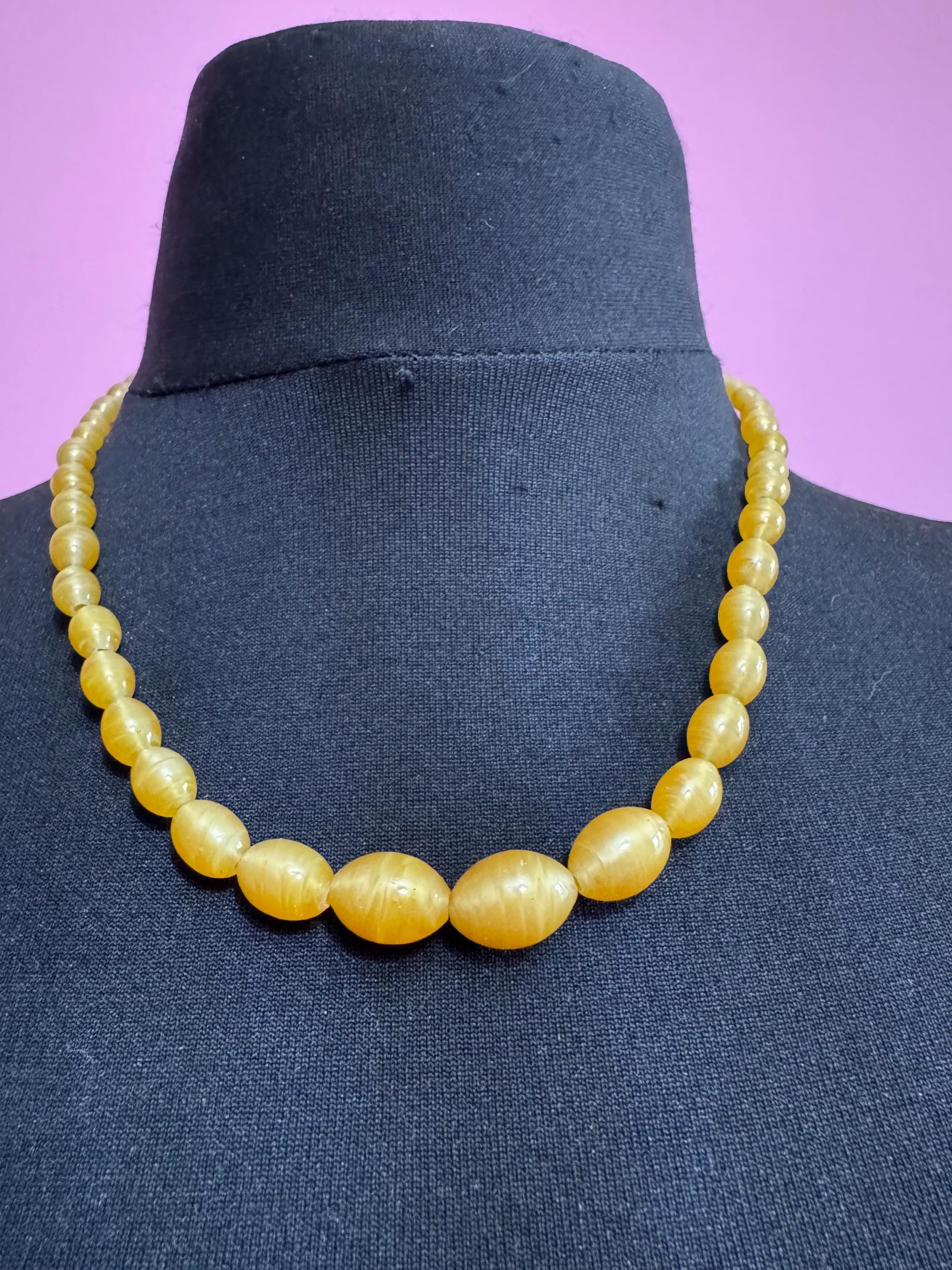 Uranium Czech lemon glass necklace, yellow UV beaded short choker 50cm