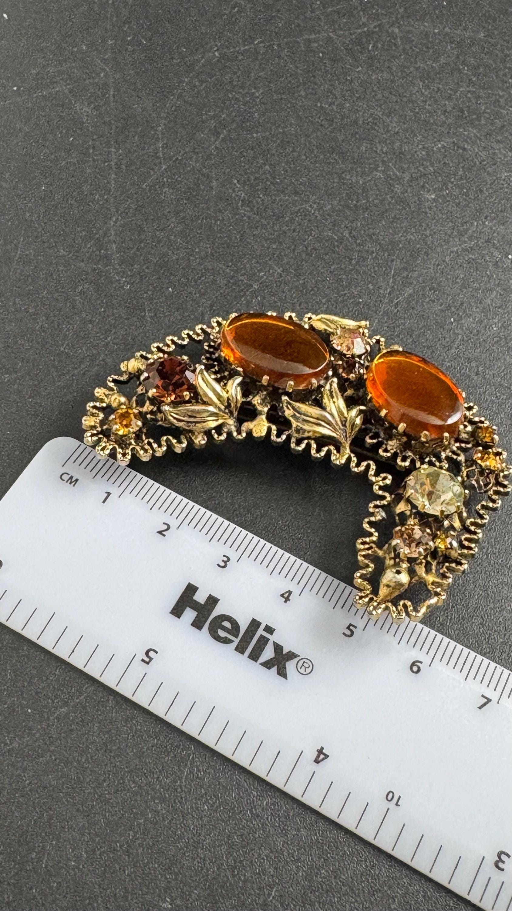 Austrian Crystal rhinestone brooch, oval cabochons unsigned gold tone